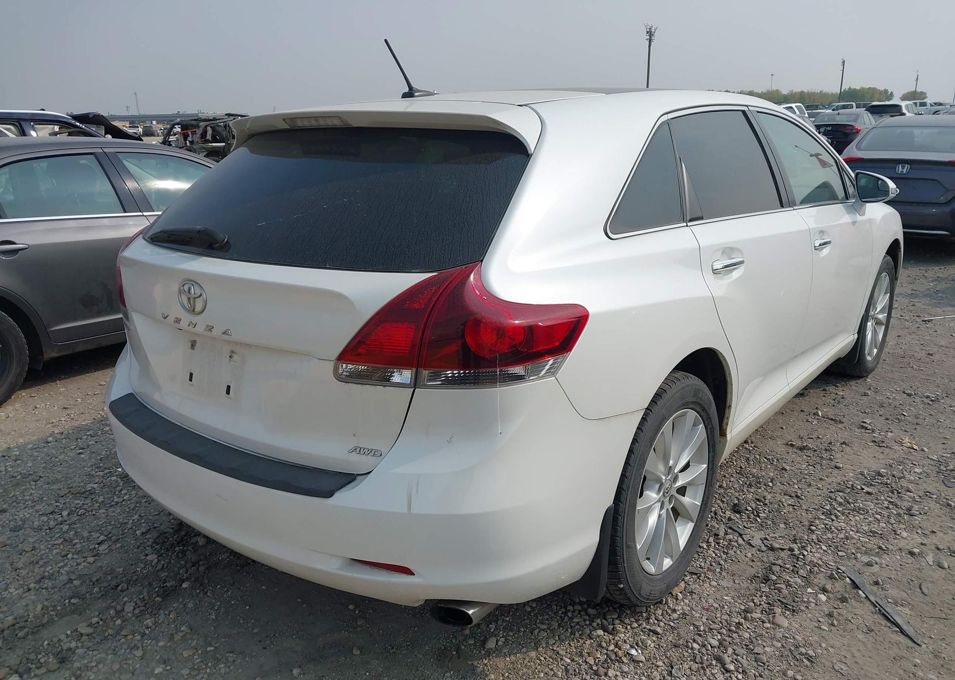 2013 TOYOTA VENZA LE