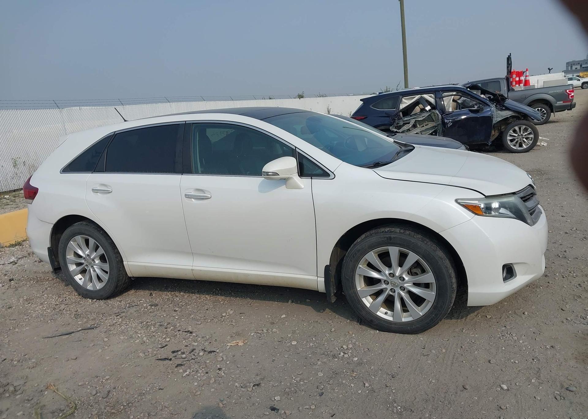2013 TOYOTA VENZA LE
