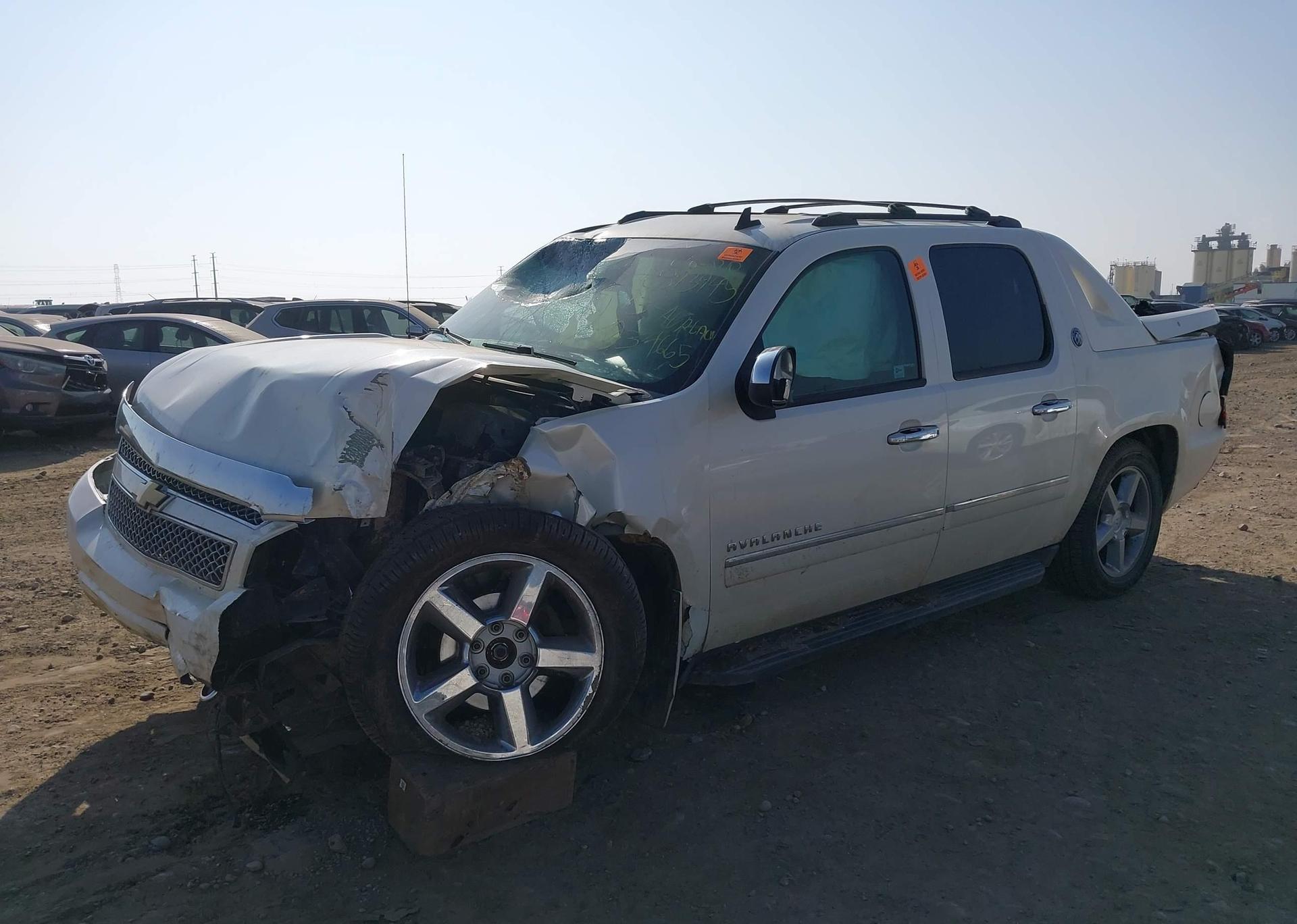 2013 CHEVROLET AVALANCHE LTZ