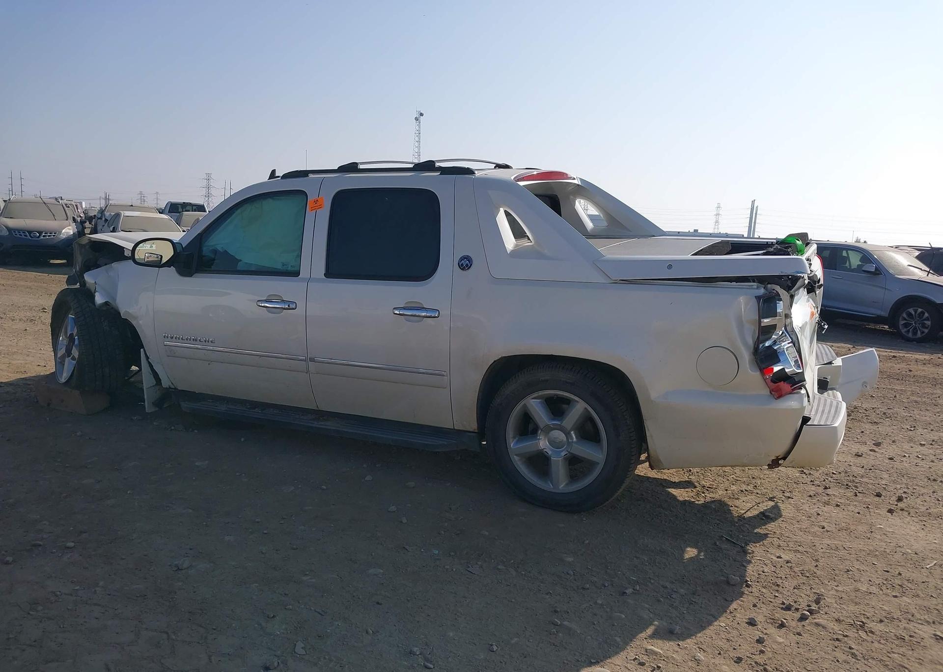 2013 CHEVROLET AVALANCHE LTZ
