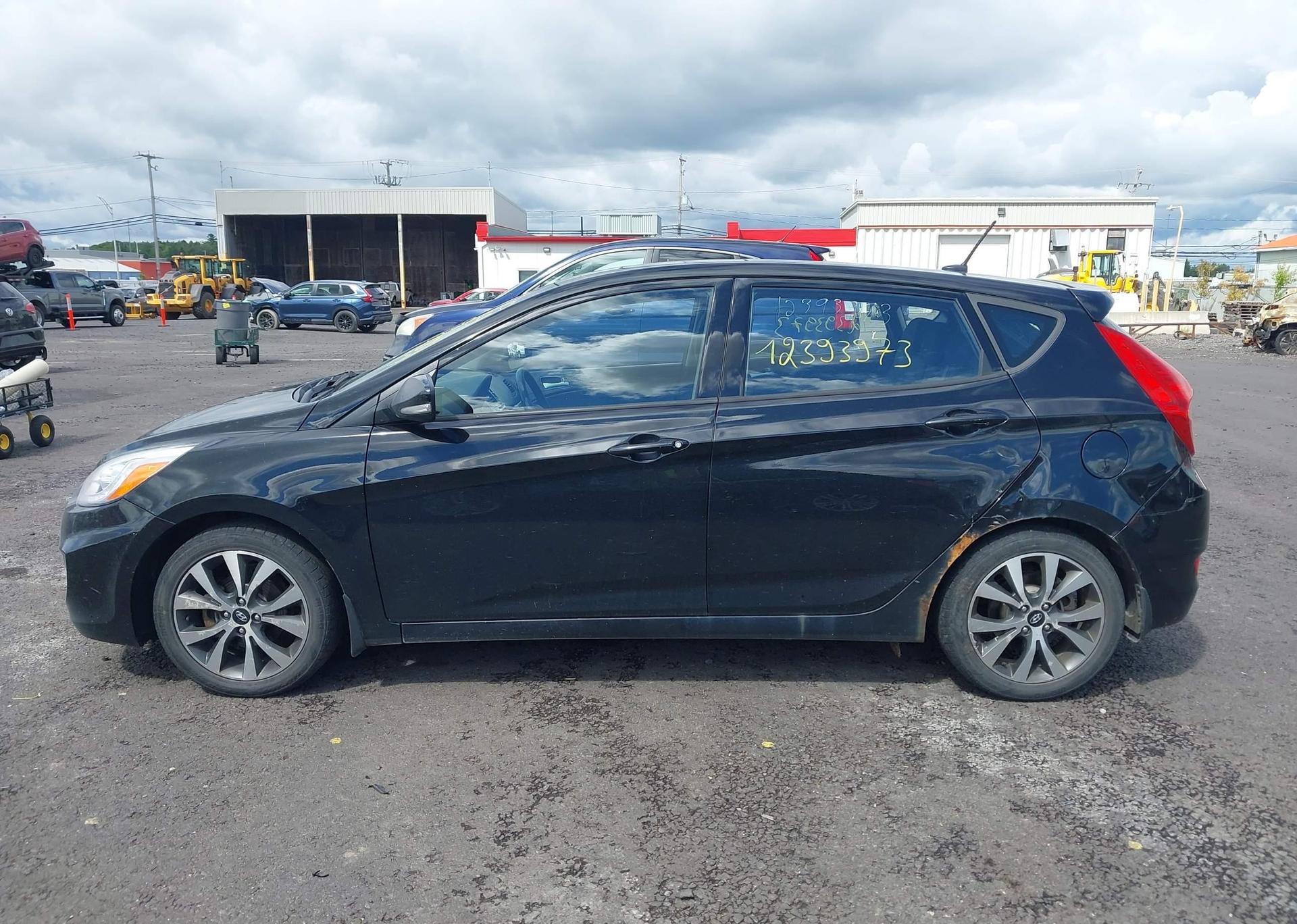 2015 HYUNDAI ACCENT GLS
