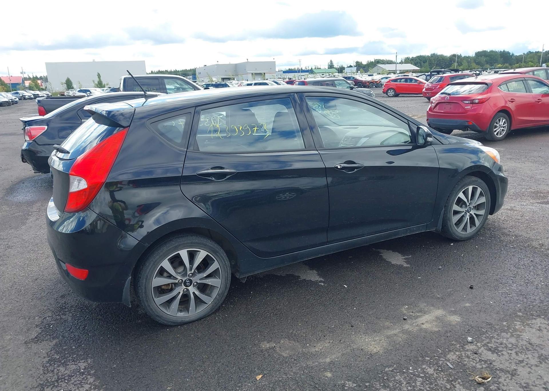 2015 HYUNDAI ACCENT GLS