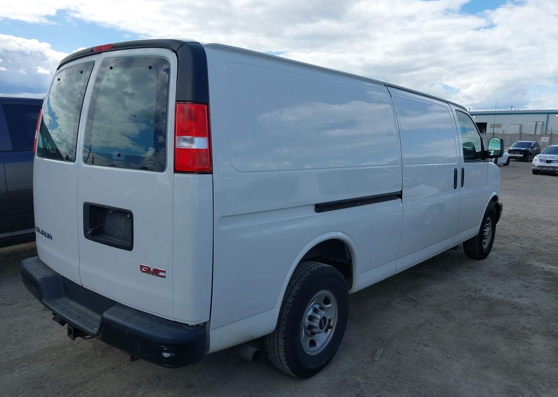 2020 GMC SAVANA G2500