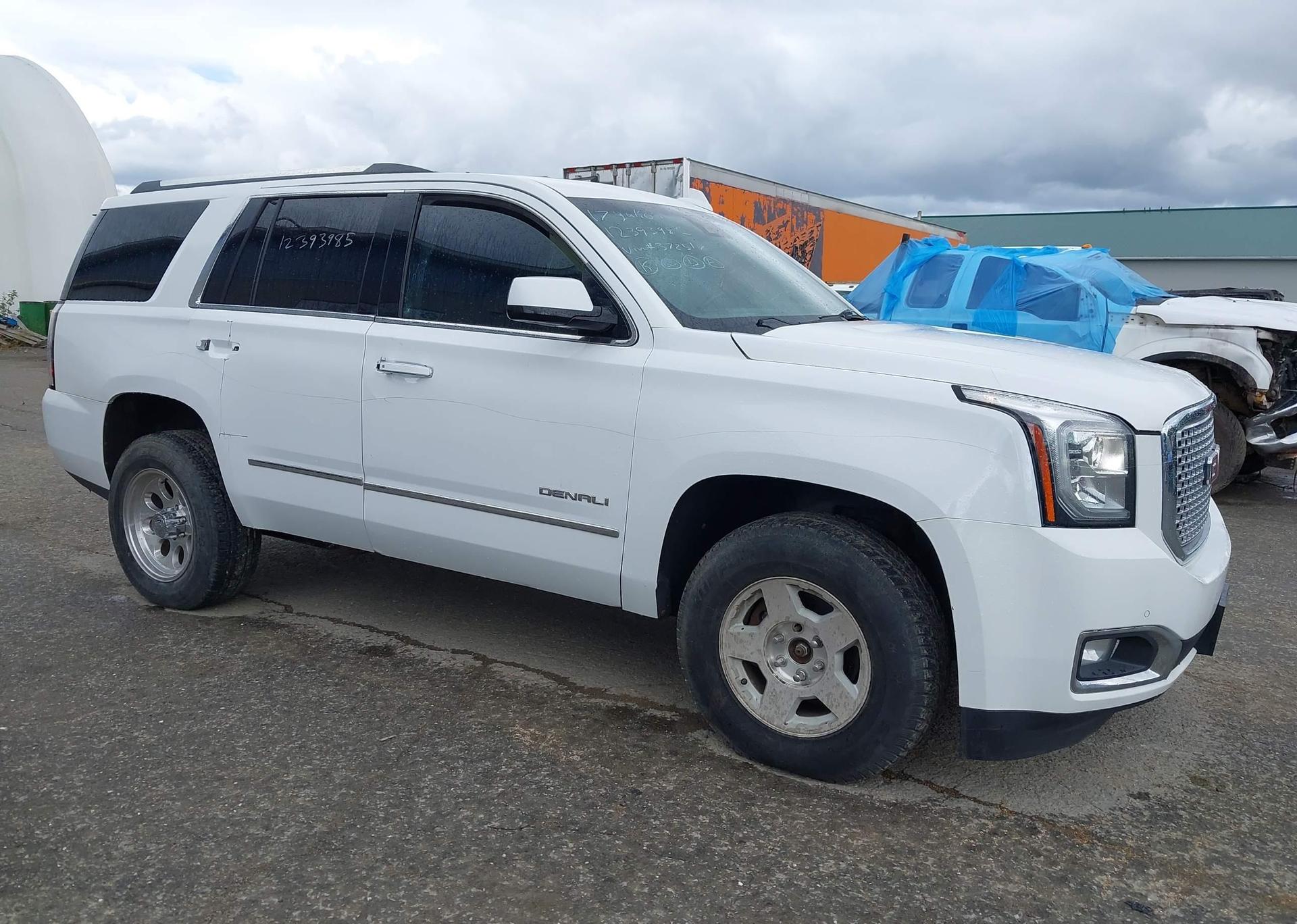 2017 GMC YUKON DENALI