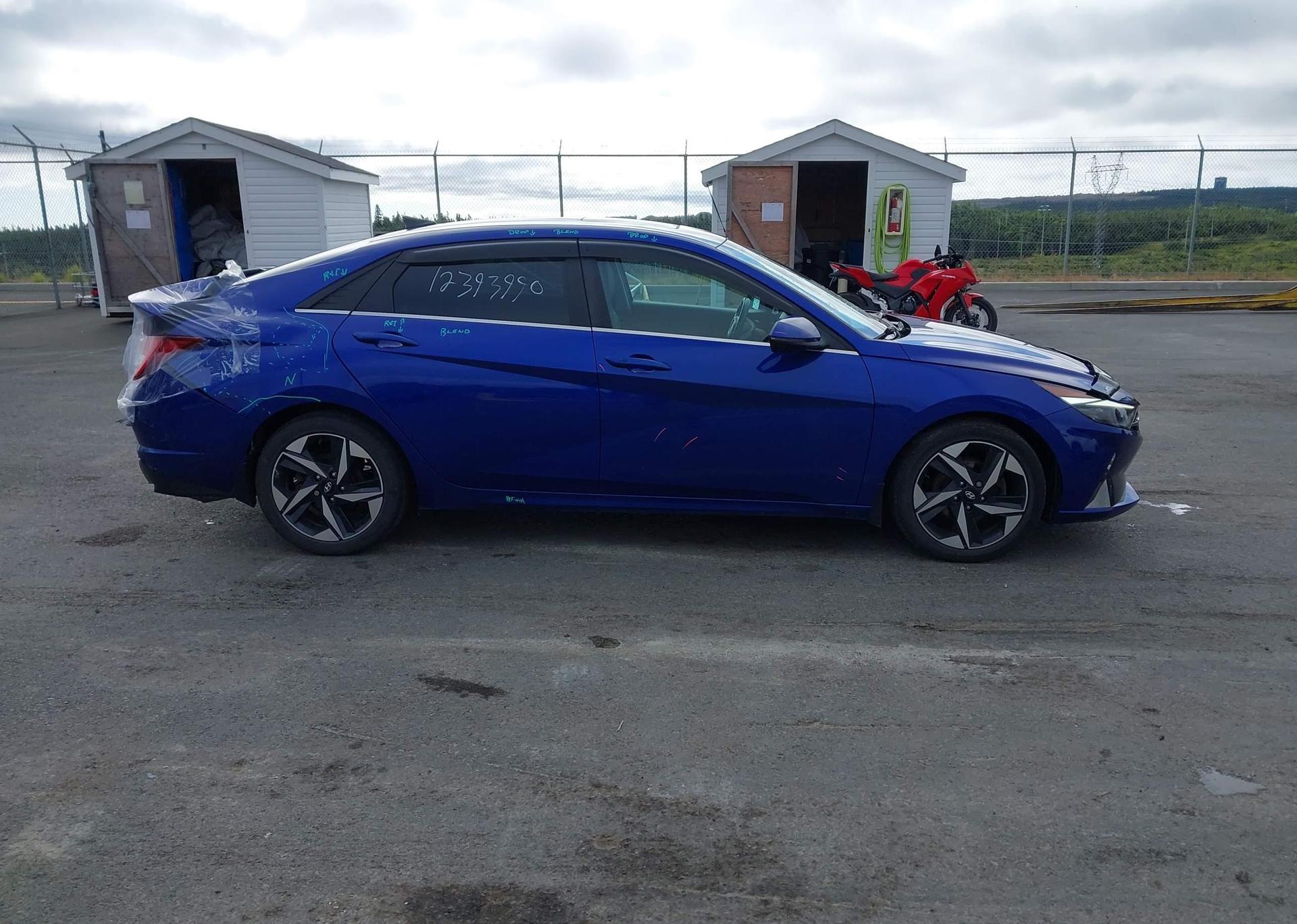 2022 HYUNDAI ELANTRA SEL