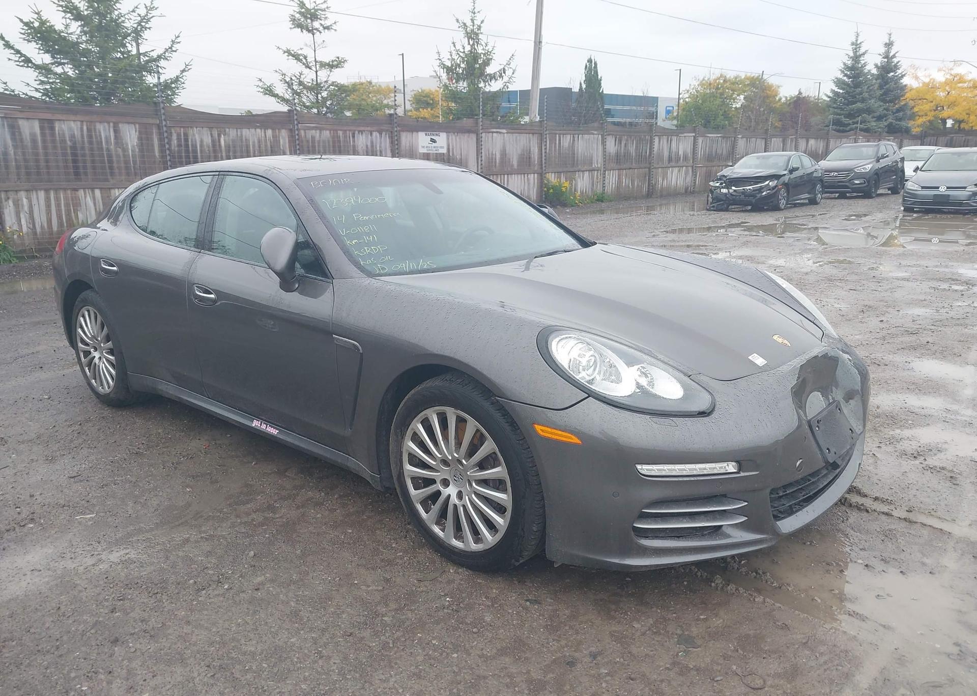 2014 PORSCHE PANAMERA