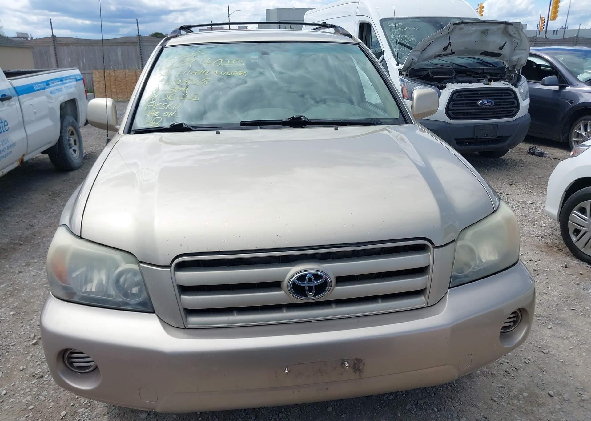 2004 TOYOTA HIGHLANDER V6