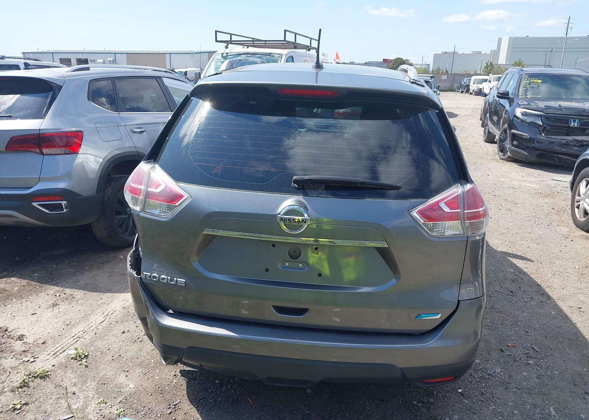 2015 NISSAN ROGUE S