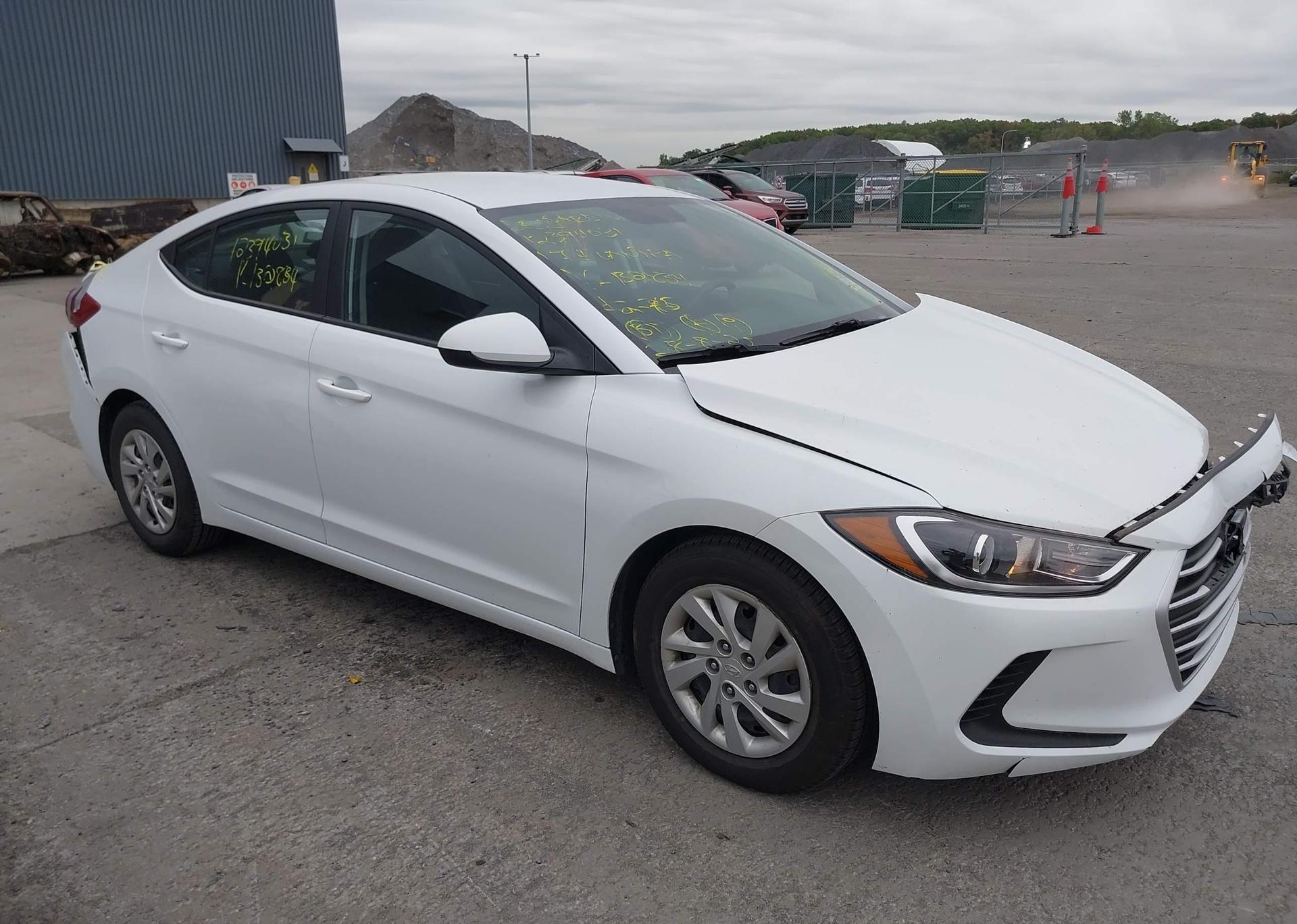 2017 HYUNDAI elantra se