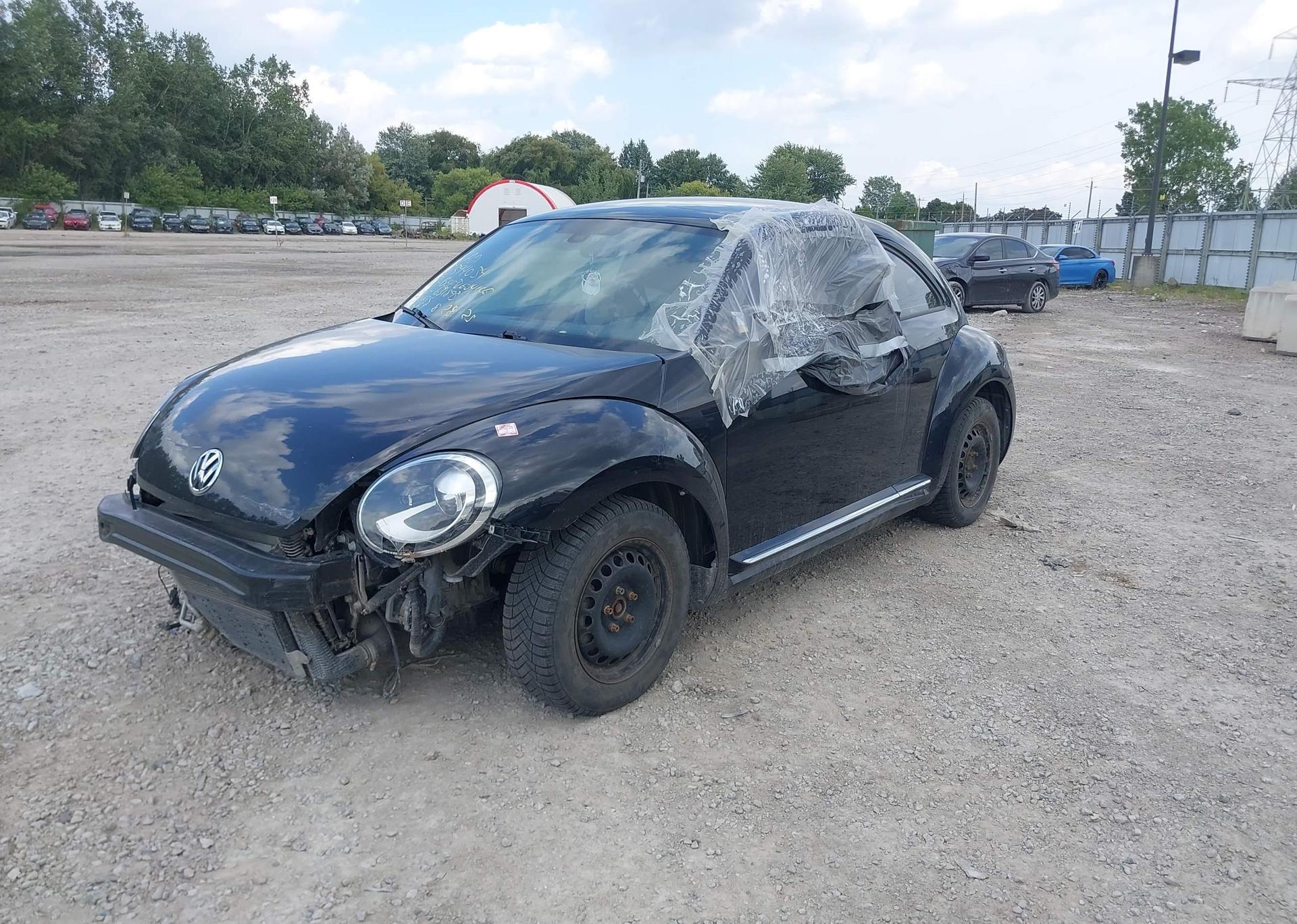 2017 VOLKSWAGEN BEETLE SE
