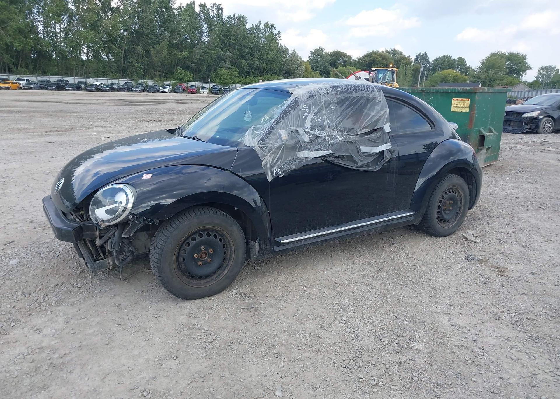 2017 VOLKSWAGEN BEETLE SE