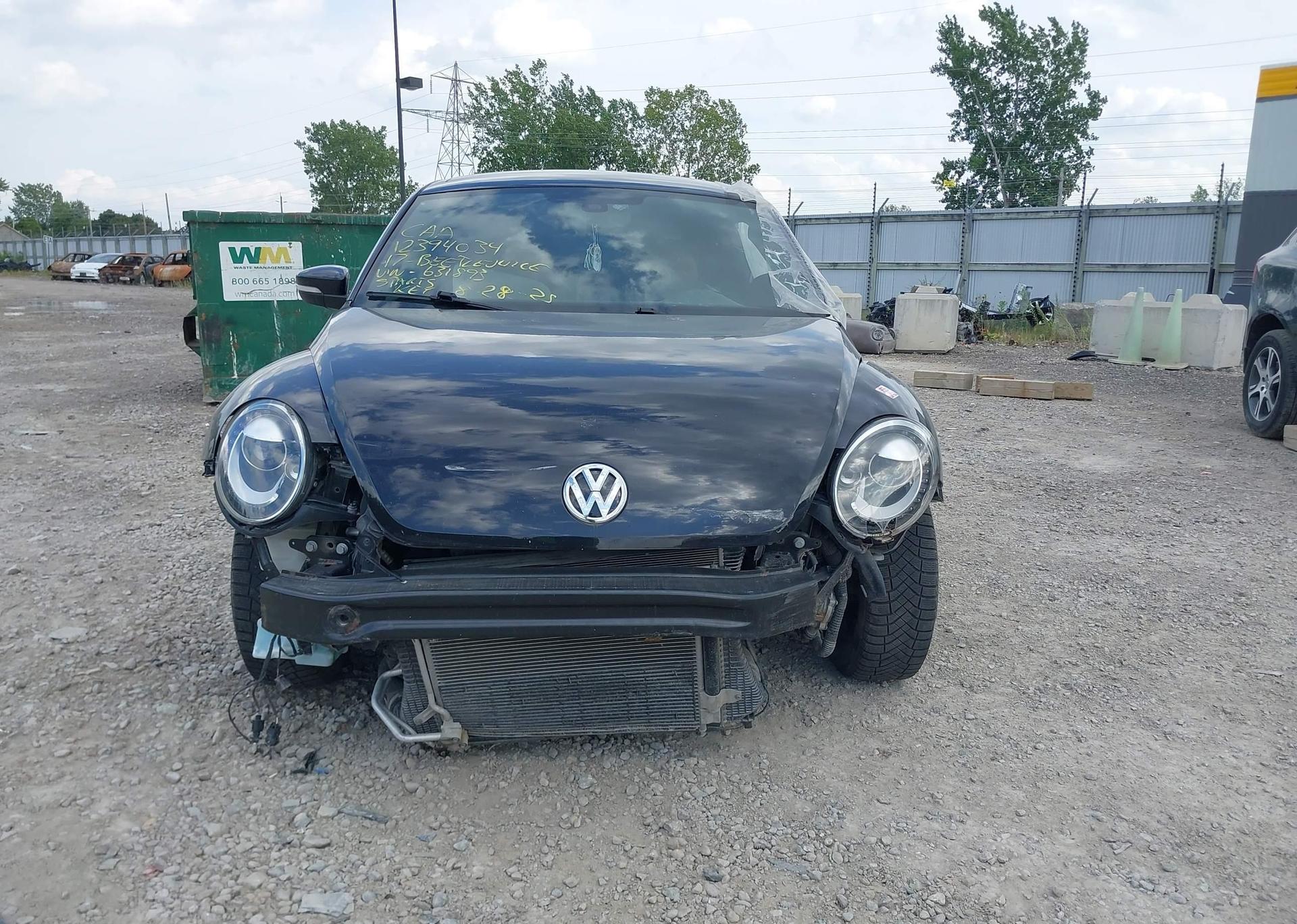 2017 VOLKSWAGEN BEETLE SE