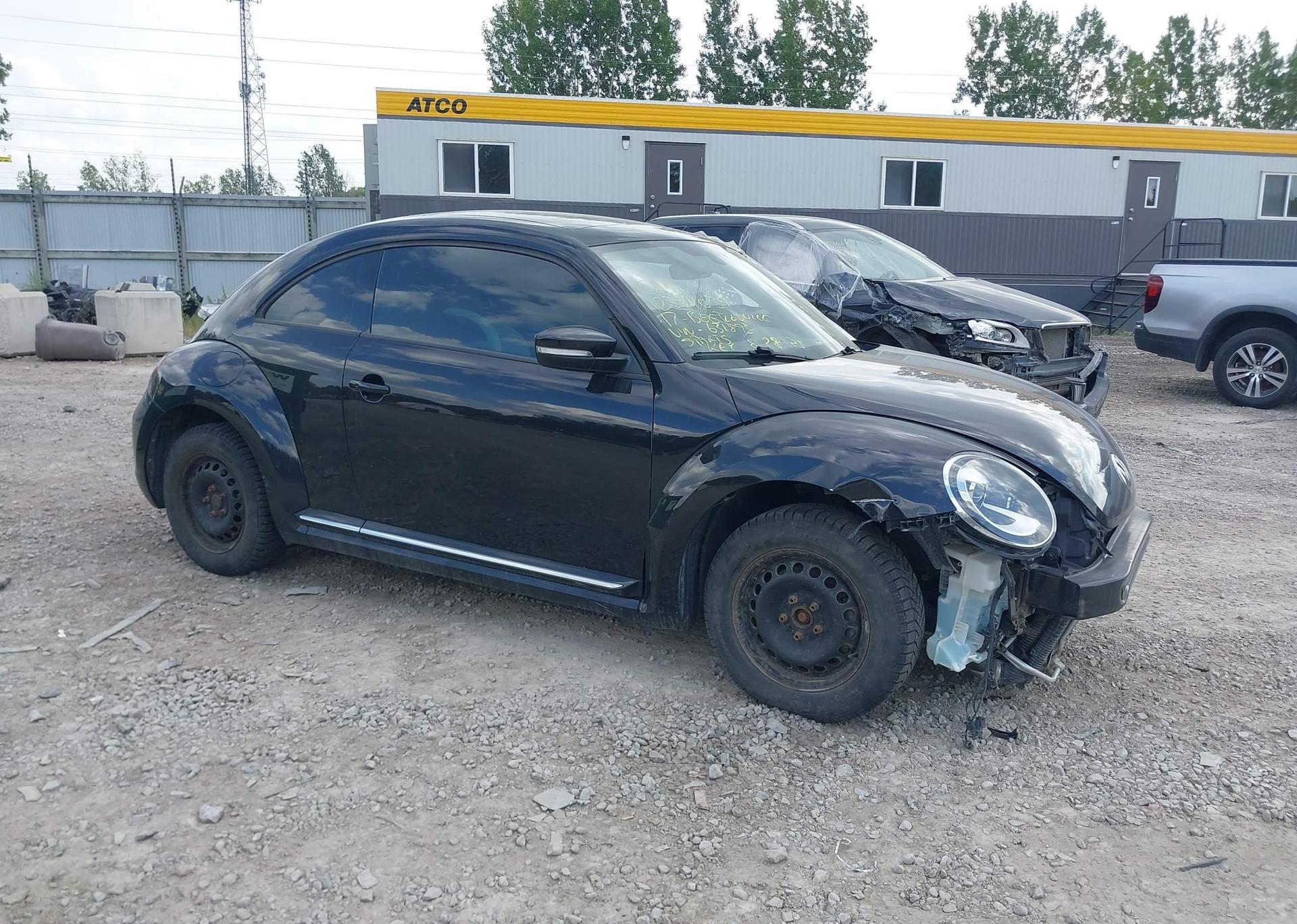 2017 VOLKSWAGEN BEETLE SE