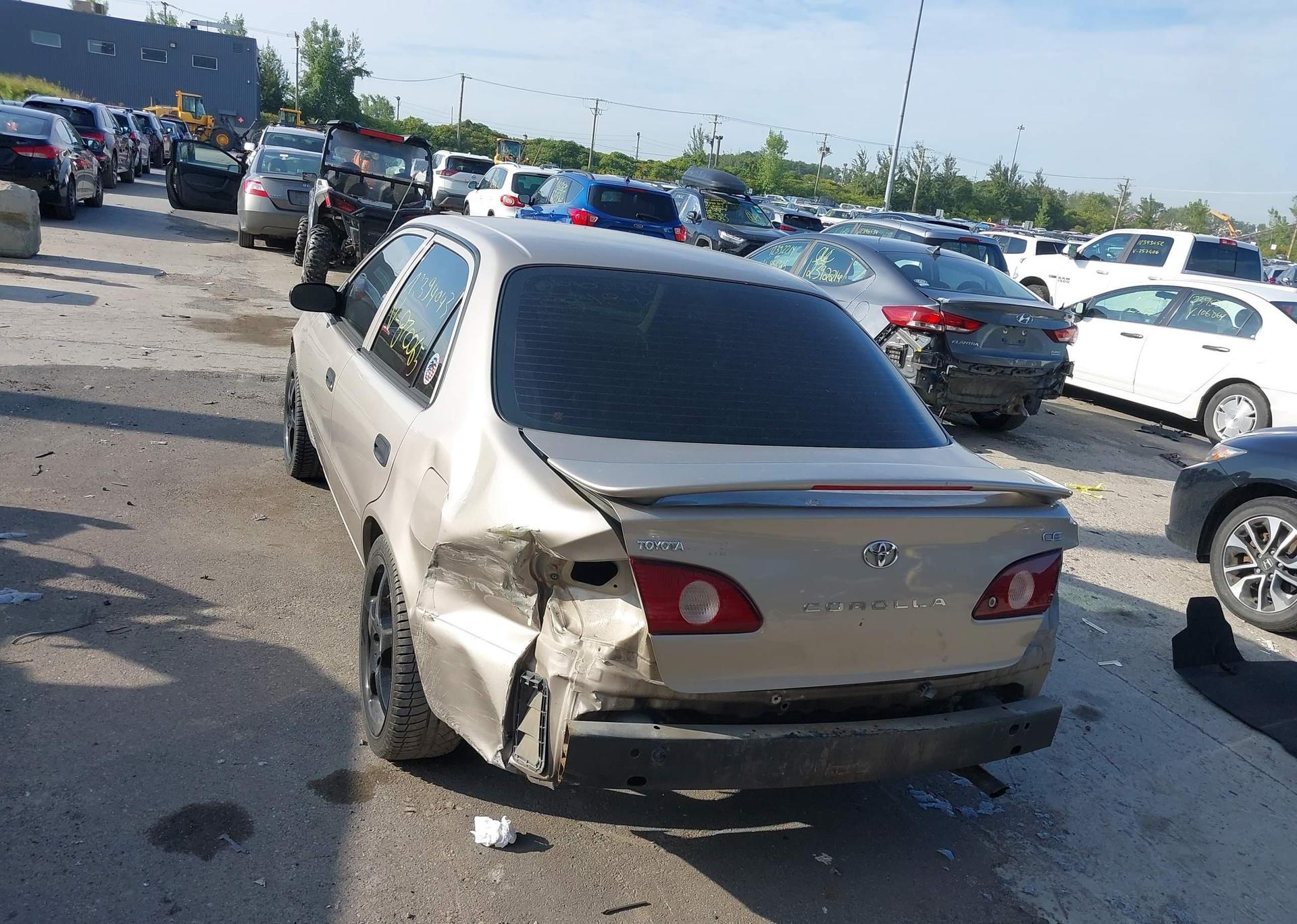 2002 TOYOTA COROLLA CE