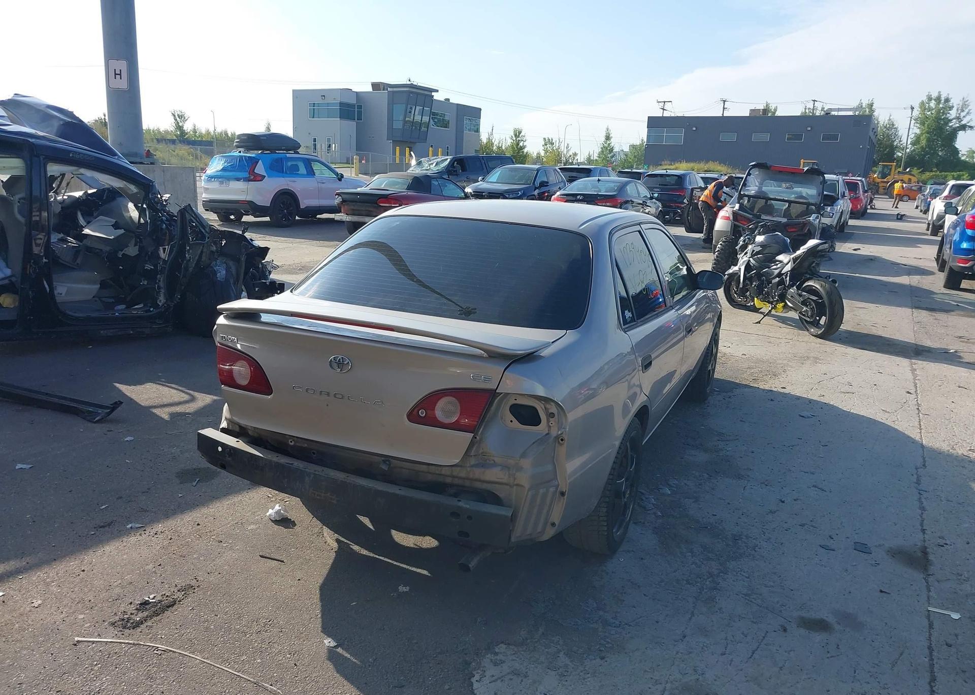 2002 TOYOTA COROLLA CE