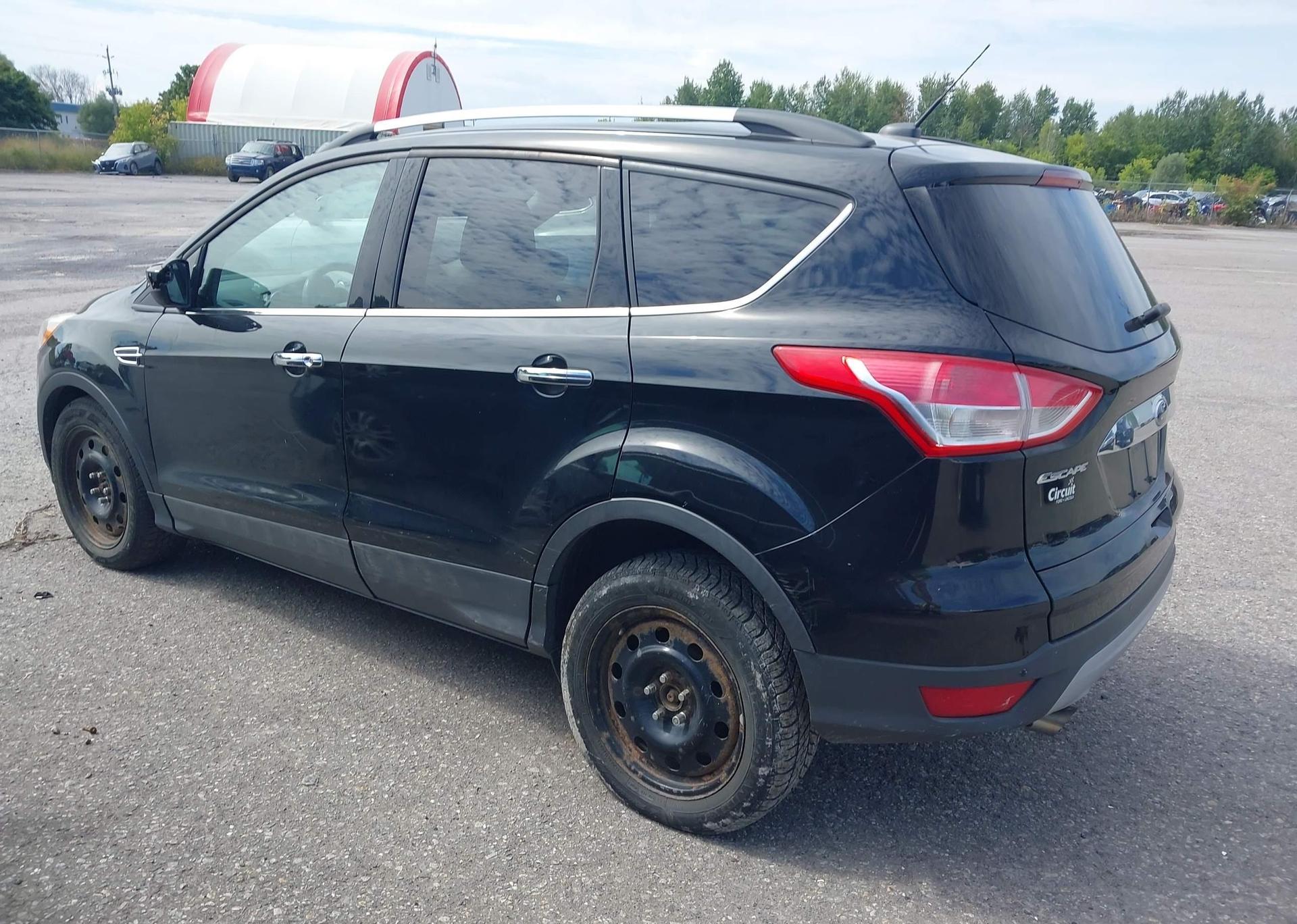 2016 FORD ESCAPE SE