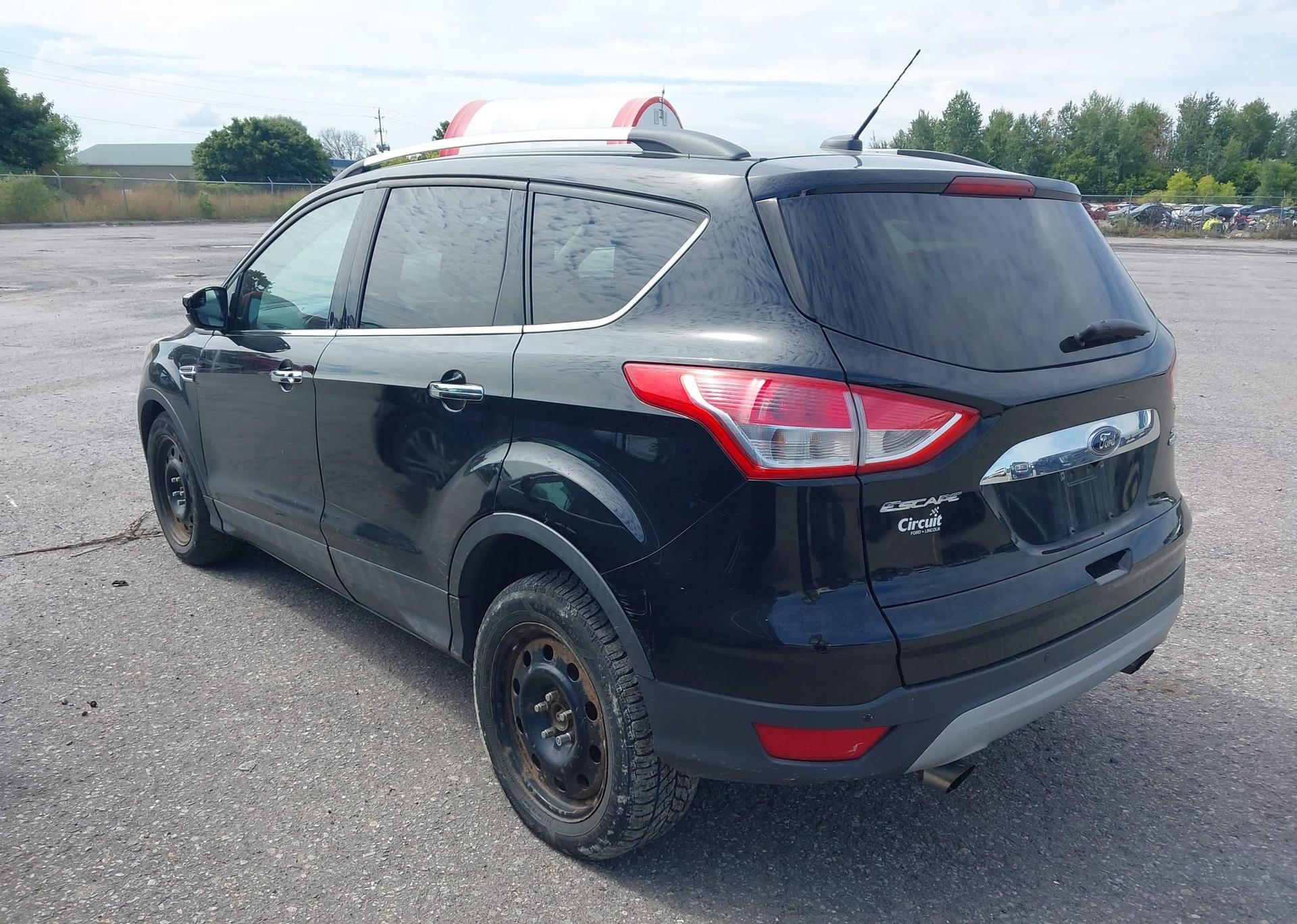2016 FORD ESCAPE SE