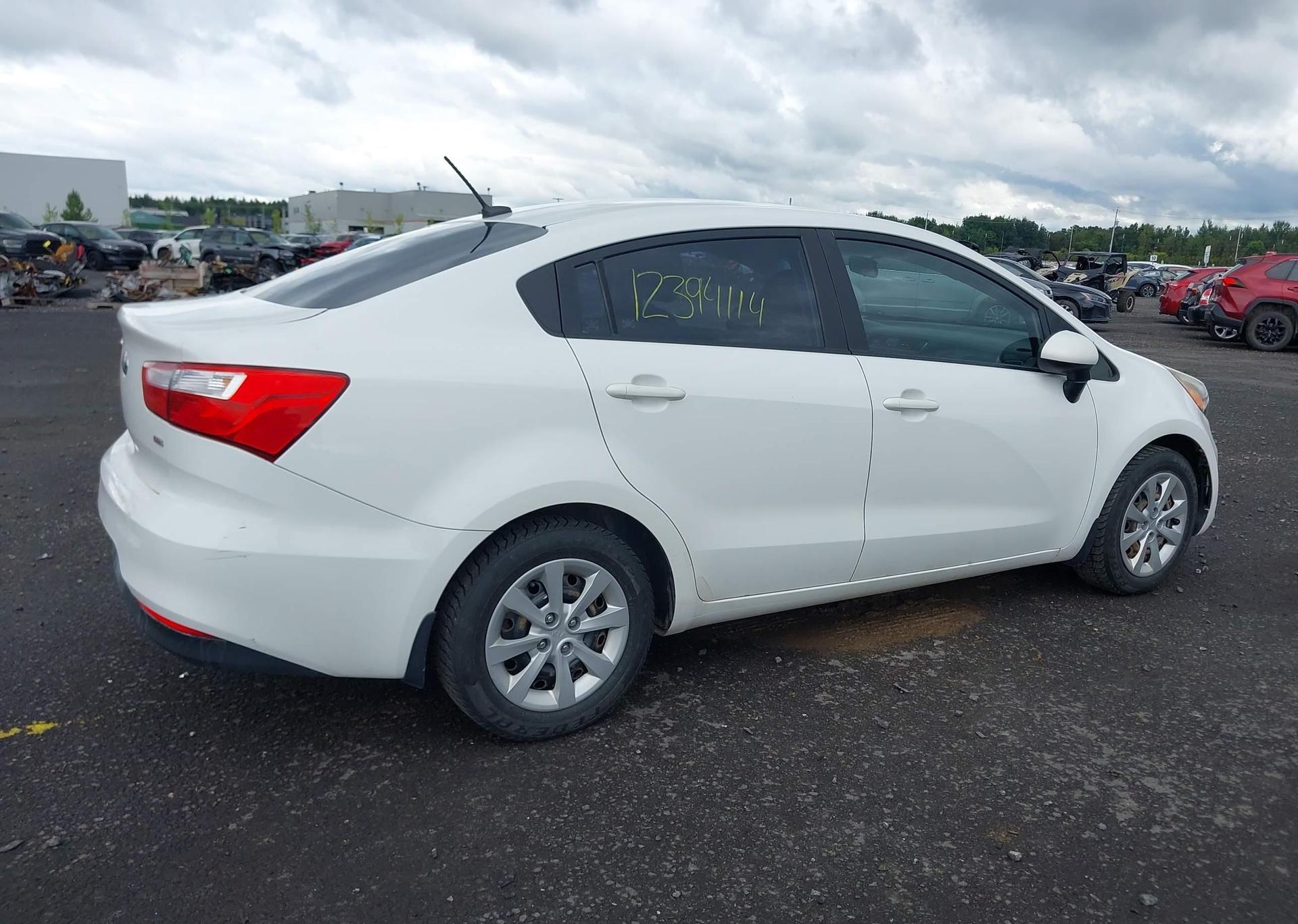 2016 KIA RIO EX