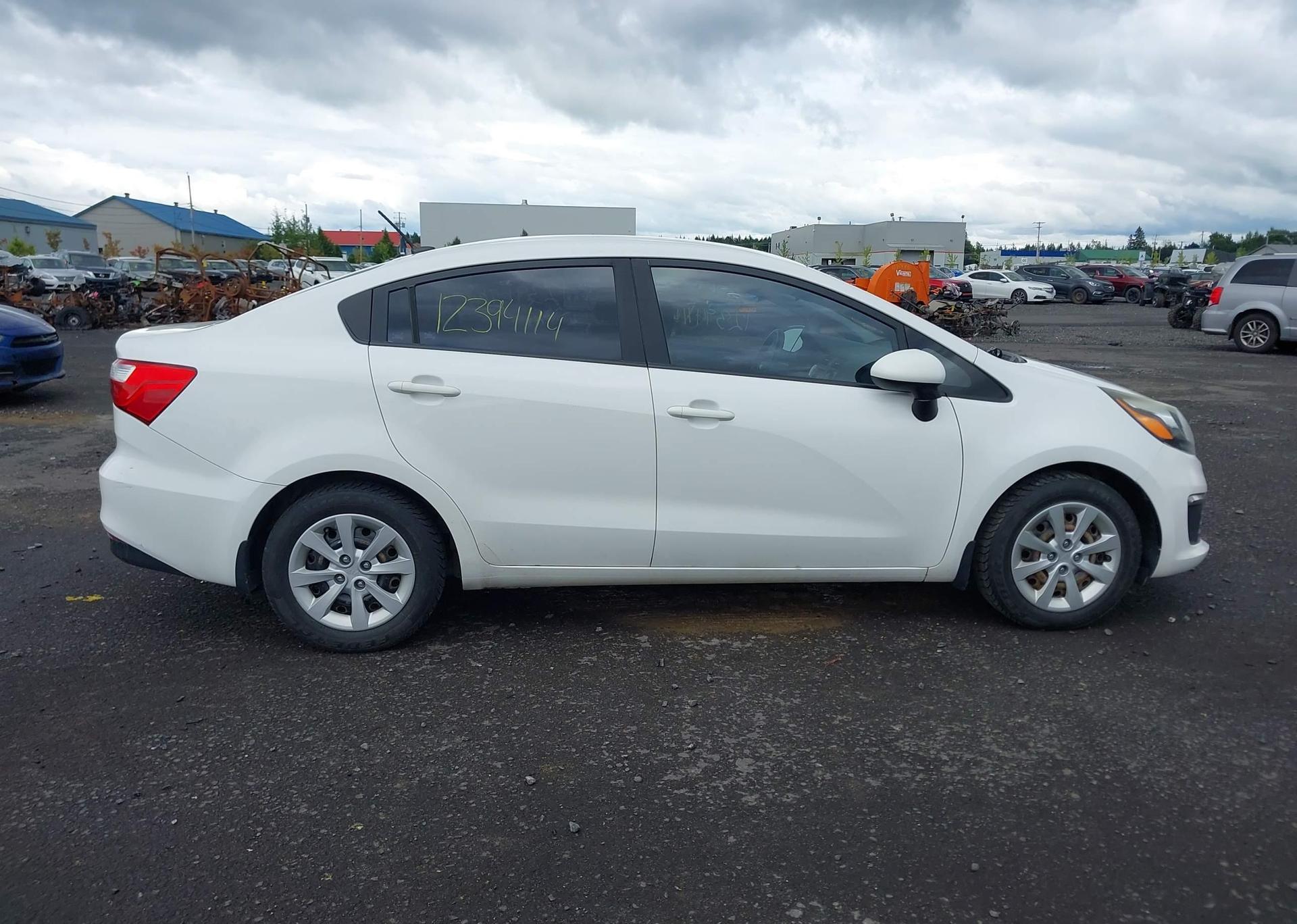 2016 KIA RIO EX