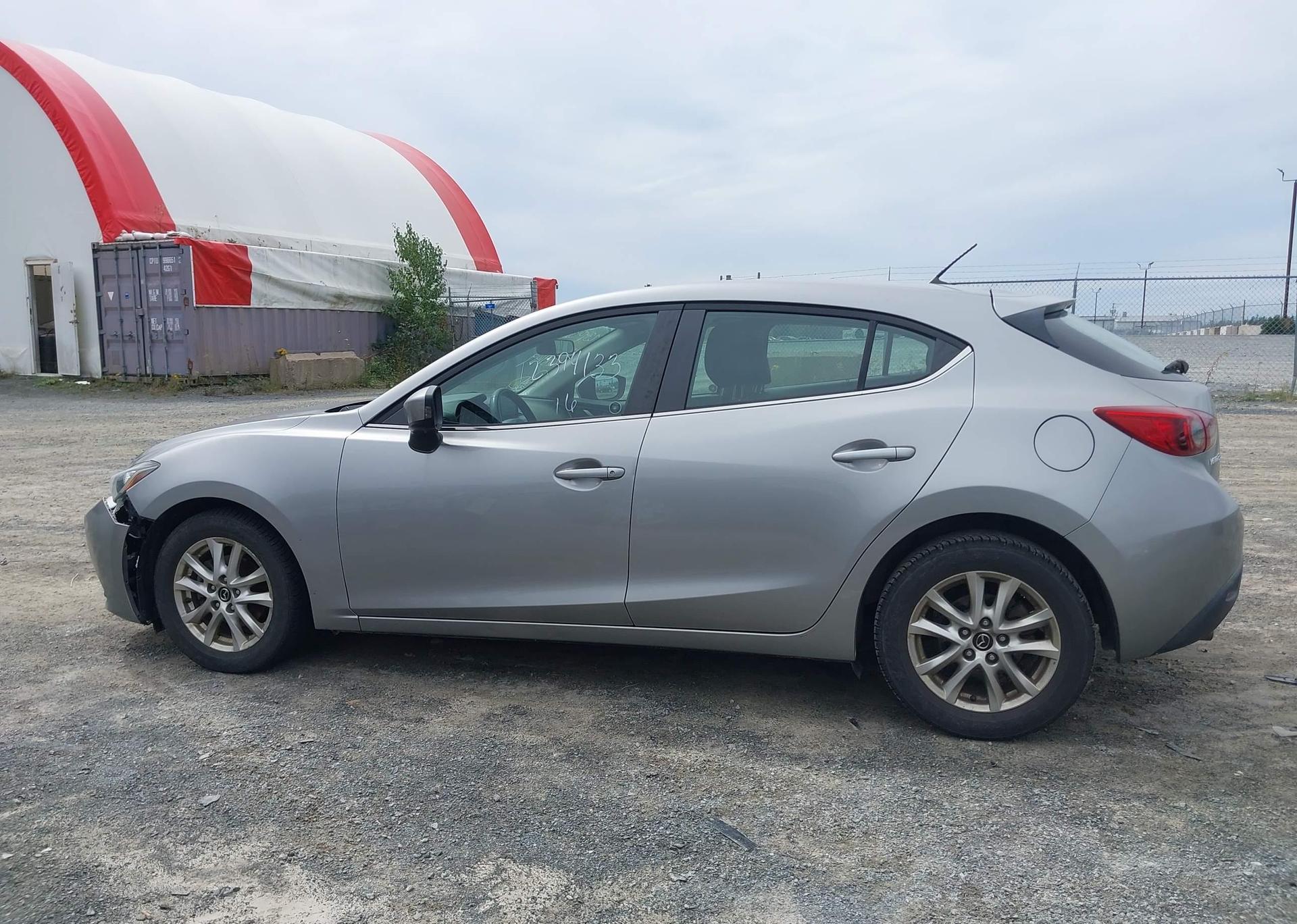 2016 MAZDA MAZDA3 GS