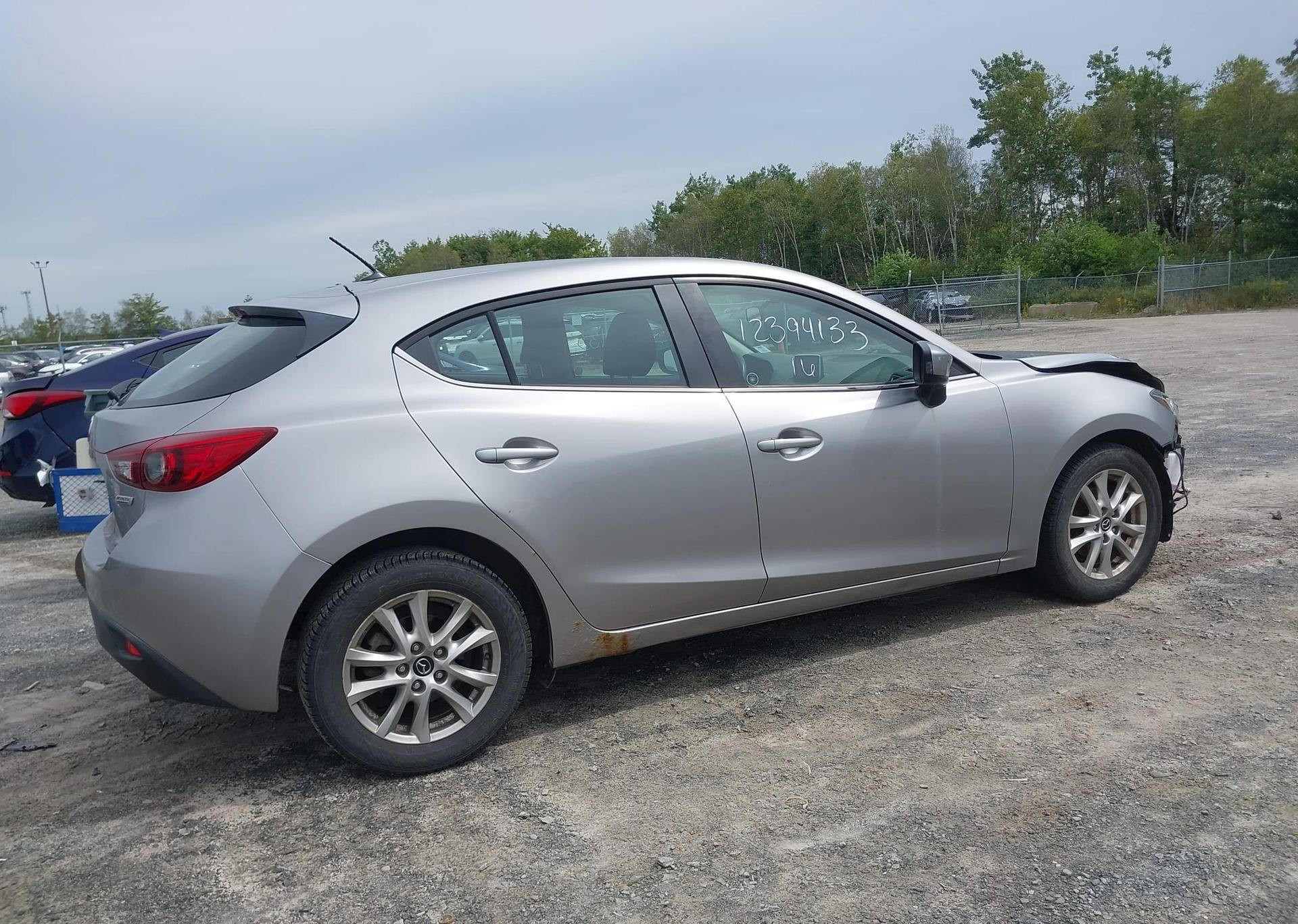 2016 MAZDA MAZDA3 GS