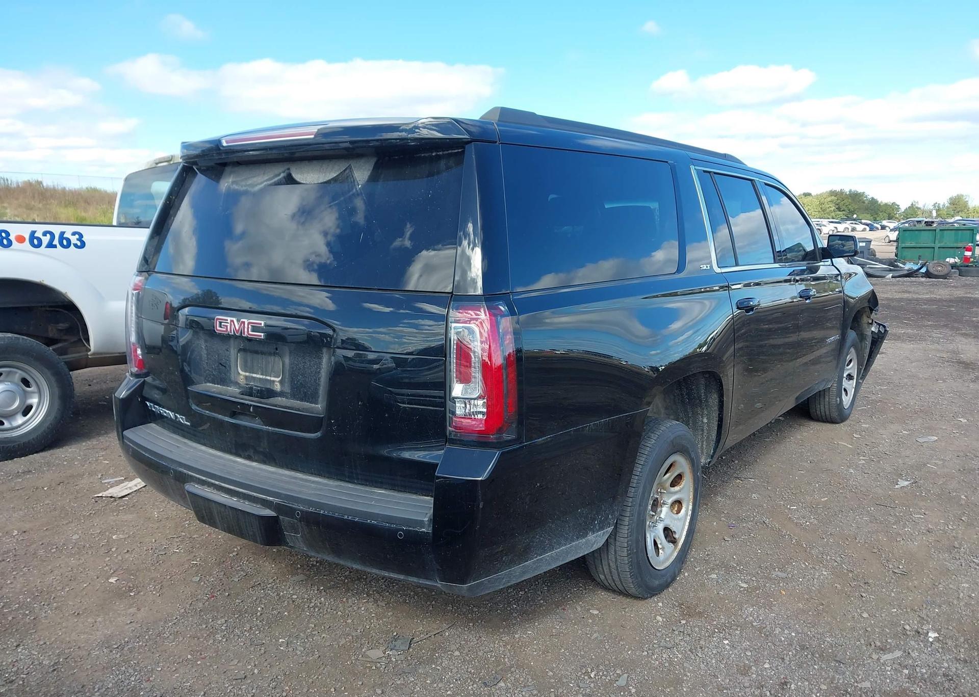 2016 GMC YUKON XL K1500 SLT
