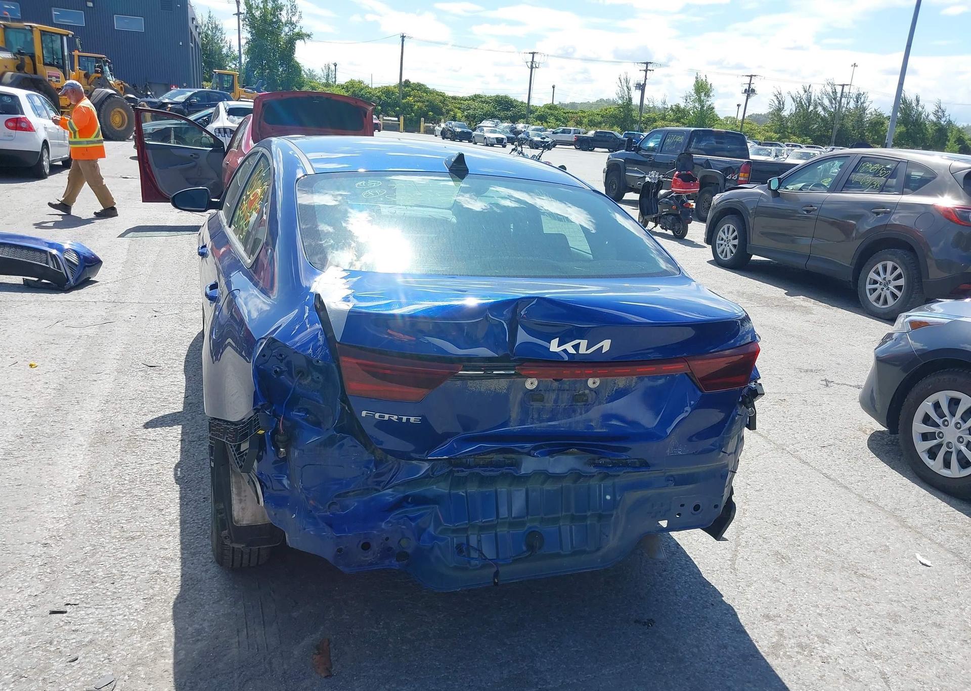 2024 KIA FORTE EX
