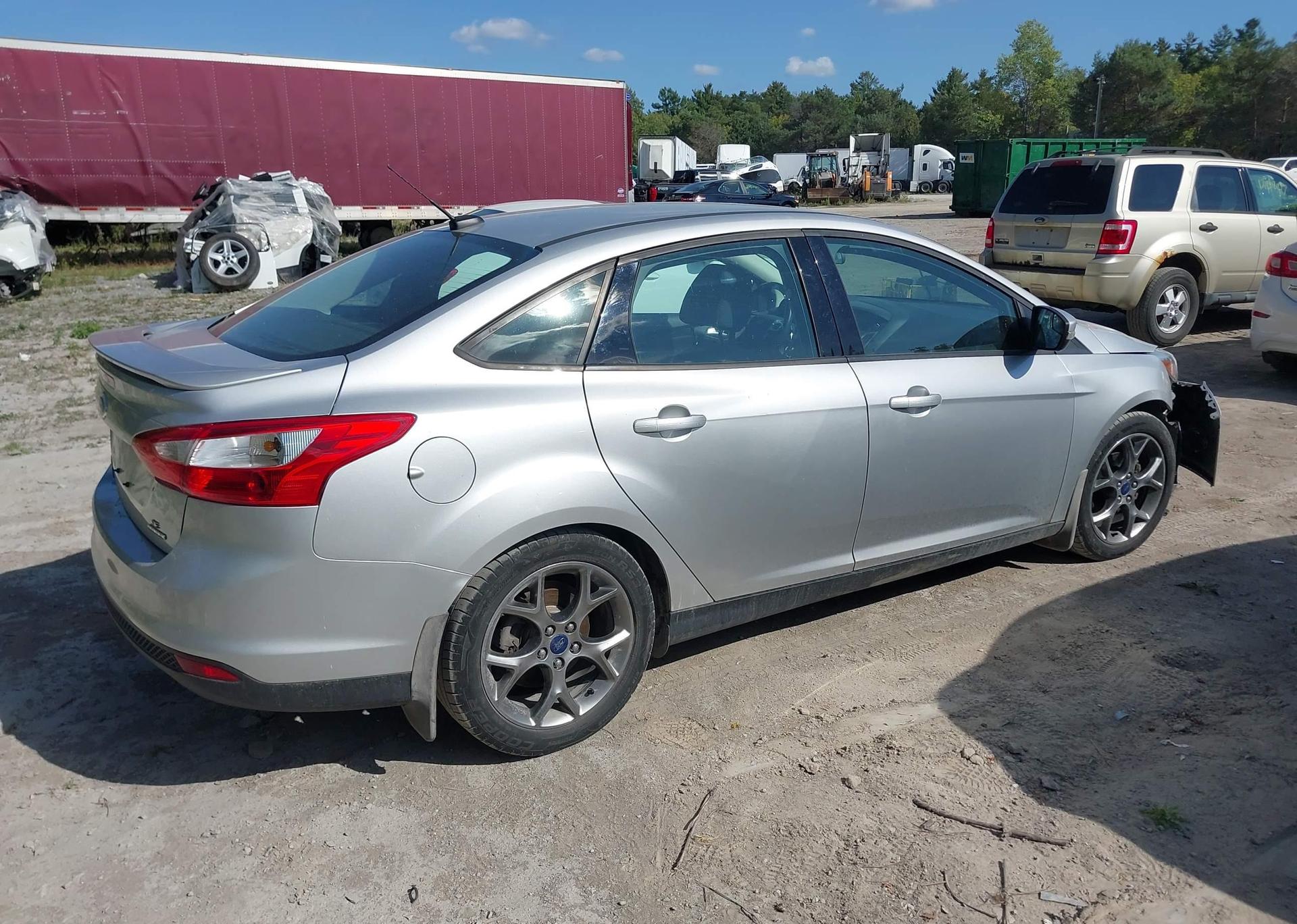 2014 FORD FOCUS SE