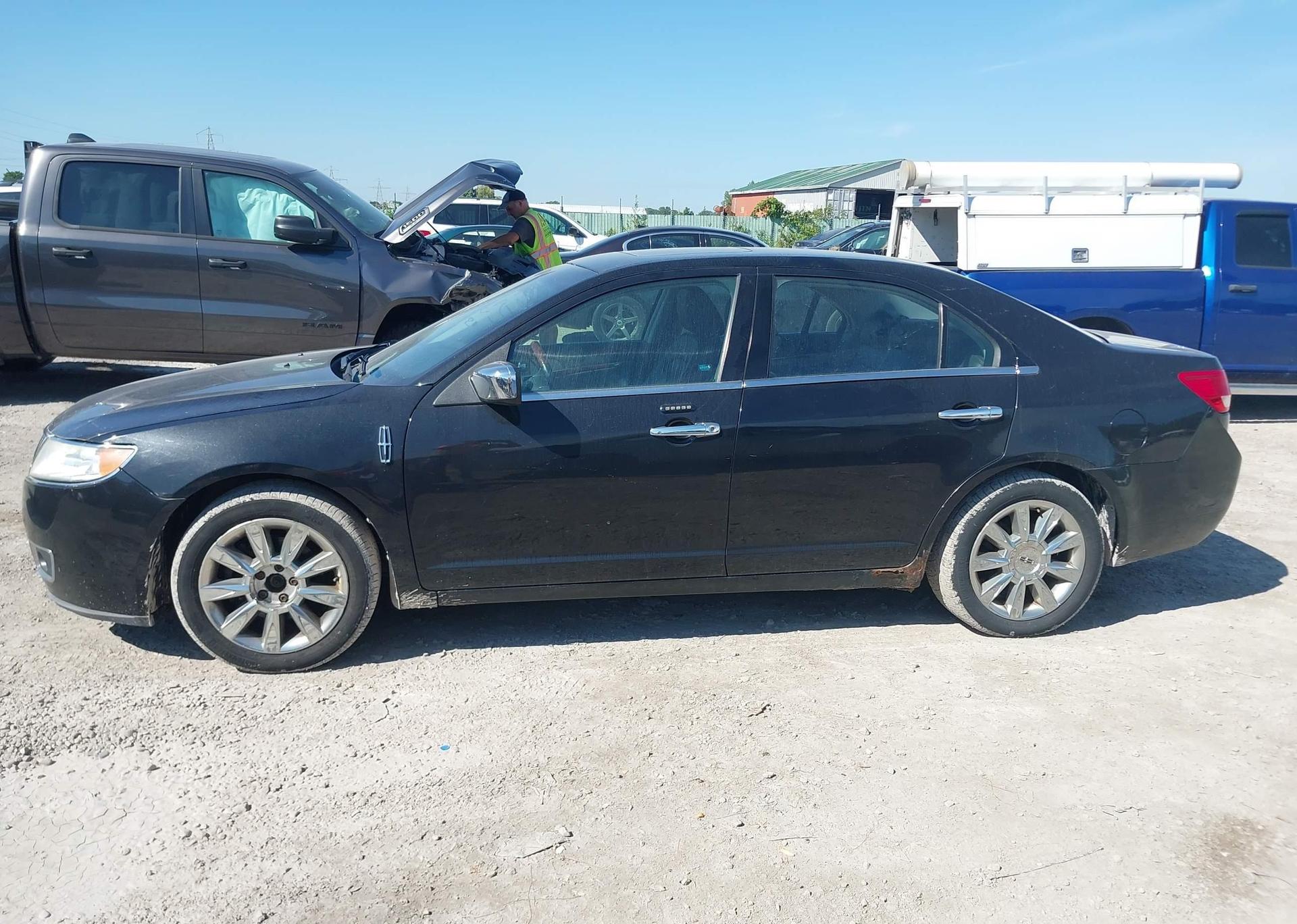2010 LINCOLN MKZ