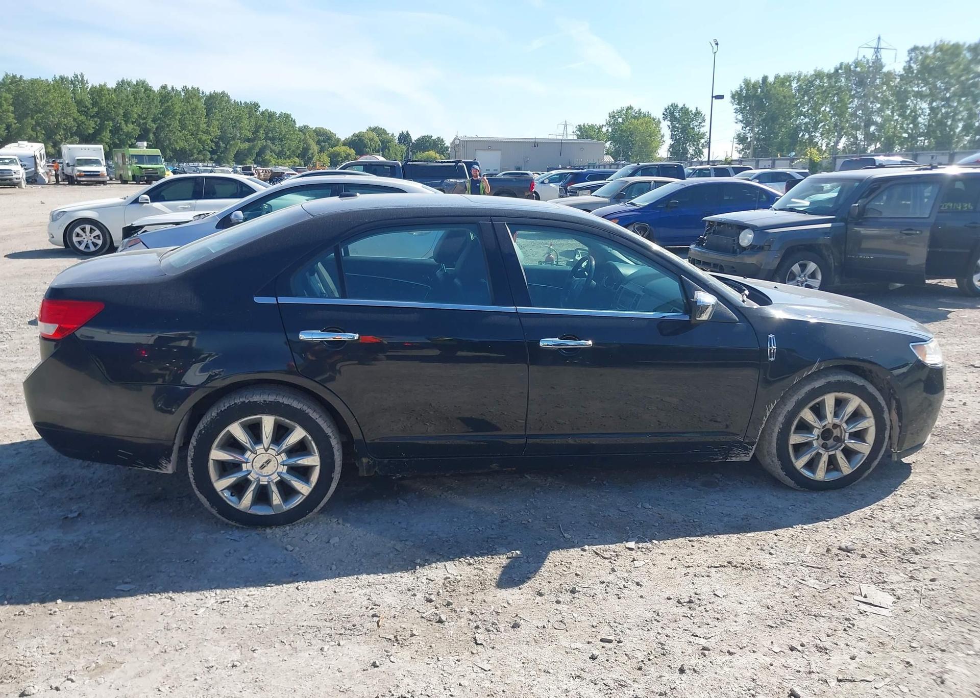 2010 LINCOLN MKZ