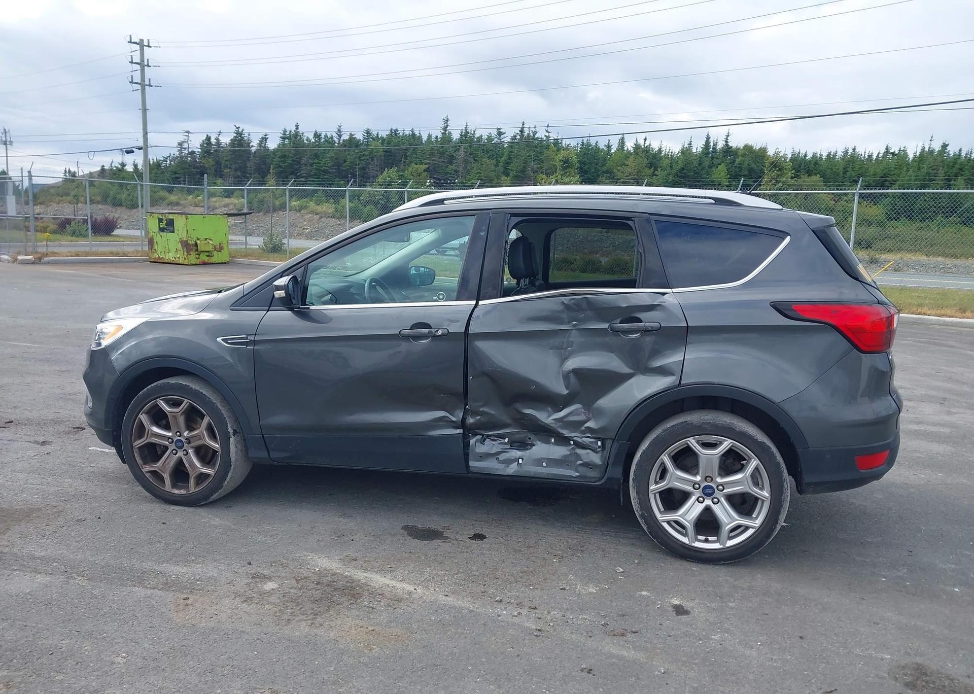 2019 FORD ESCAPE TITANIUM