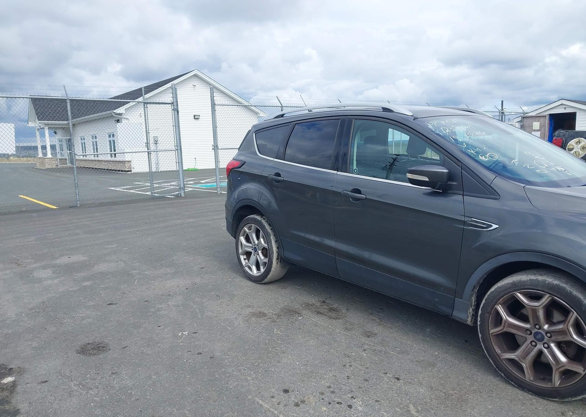 2019 FORD ESCAPE TITANIUM