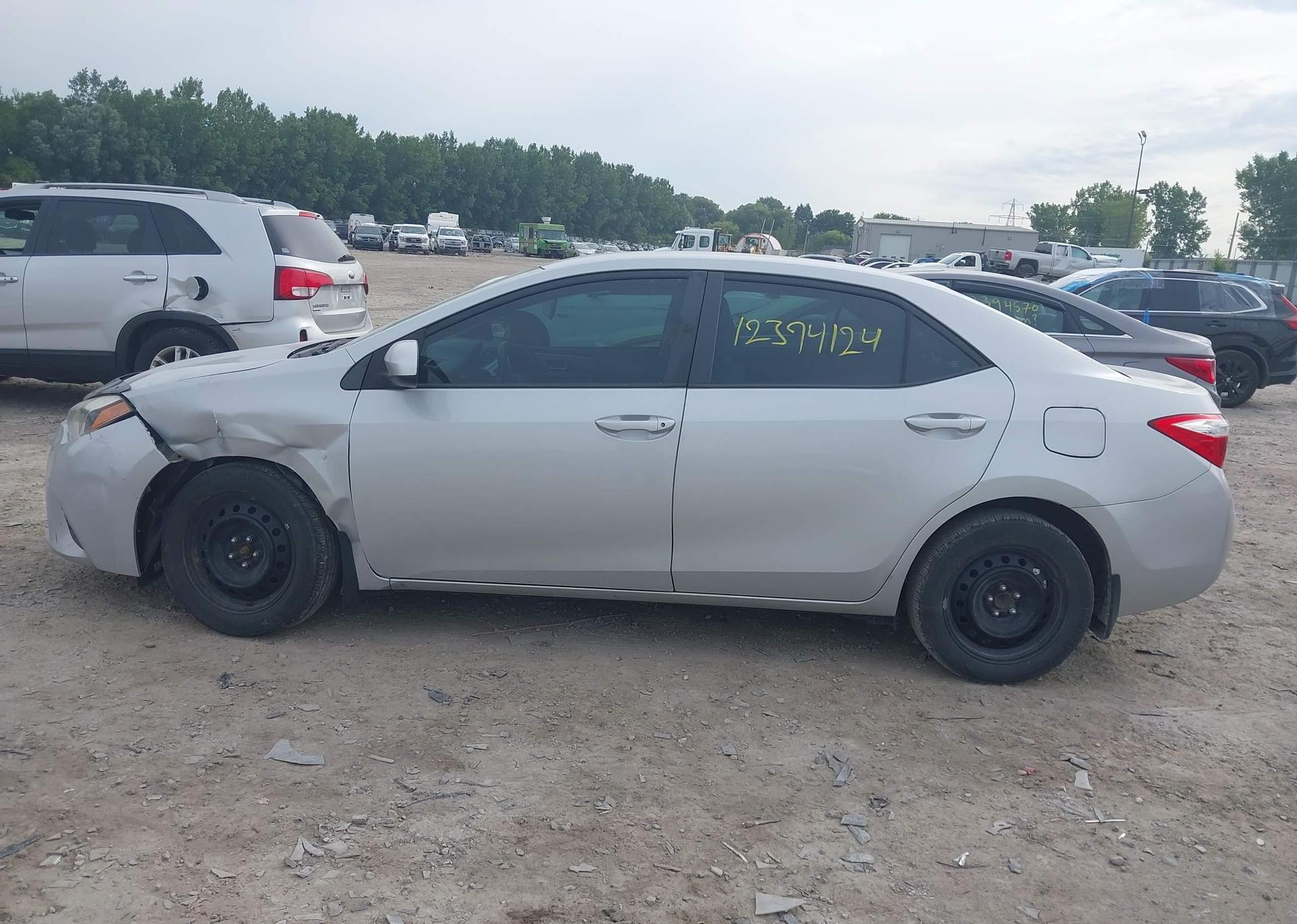 2014 TOYOTA COROLLA LE