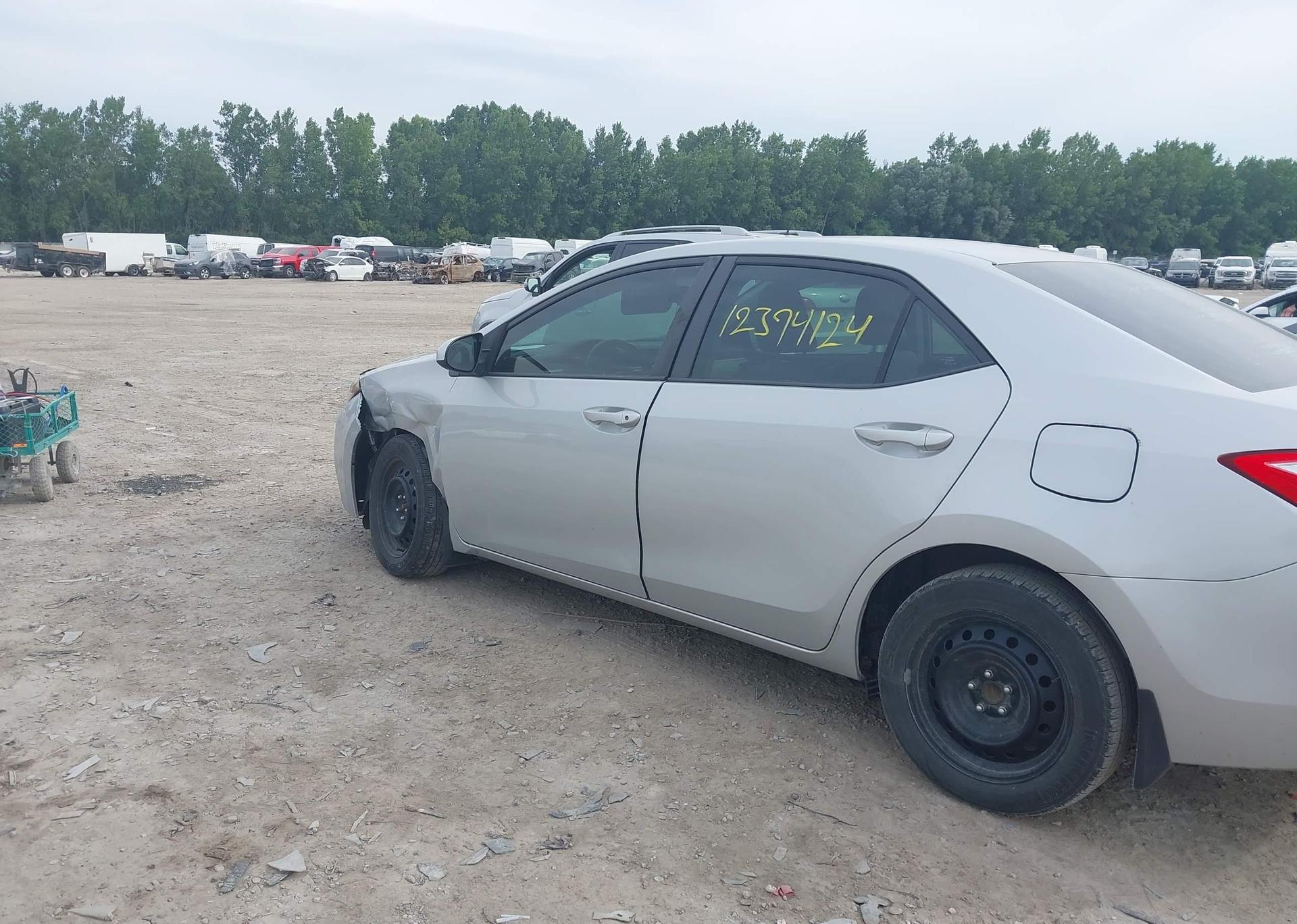 2014 TOYOTA COROLLA LE