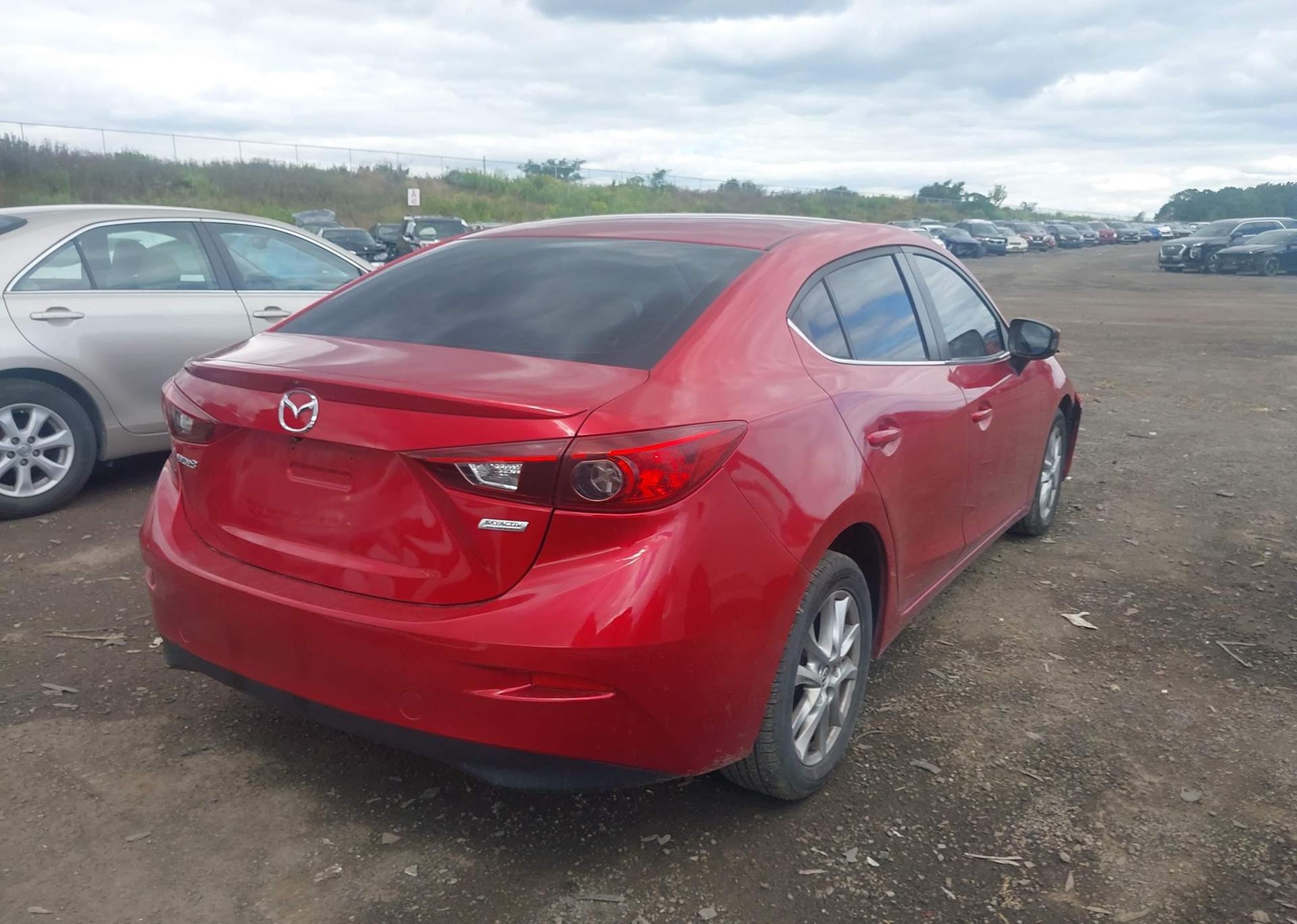 2014 MAZDA MAZDA3