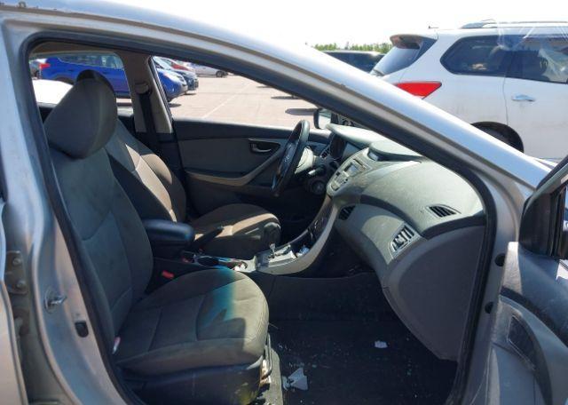 2013 HYUNDAI ELANTRA GL