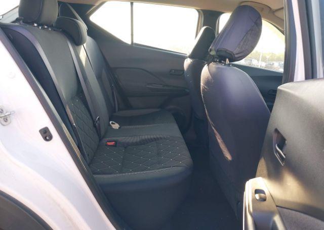 2019 NISSAN KICKS S