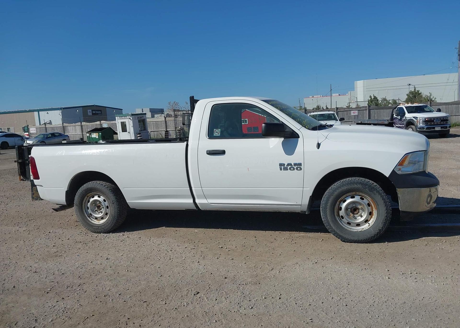 2016 RAM 1500 ST