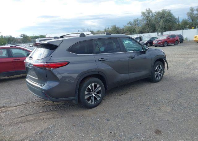 2023 TOYOTA highlander xle