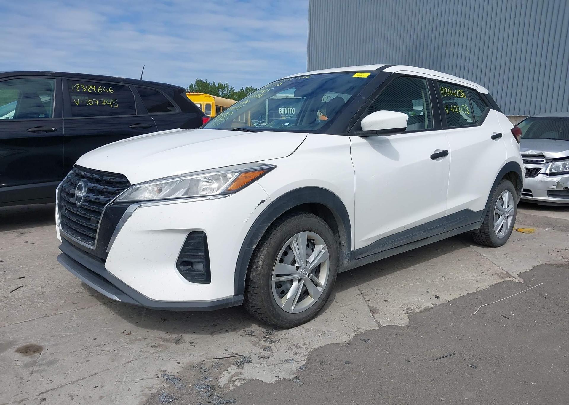 2022 NISSAN KICKS S