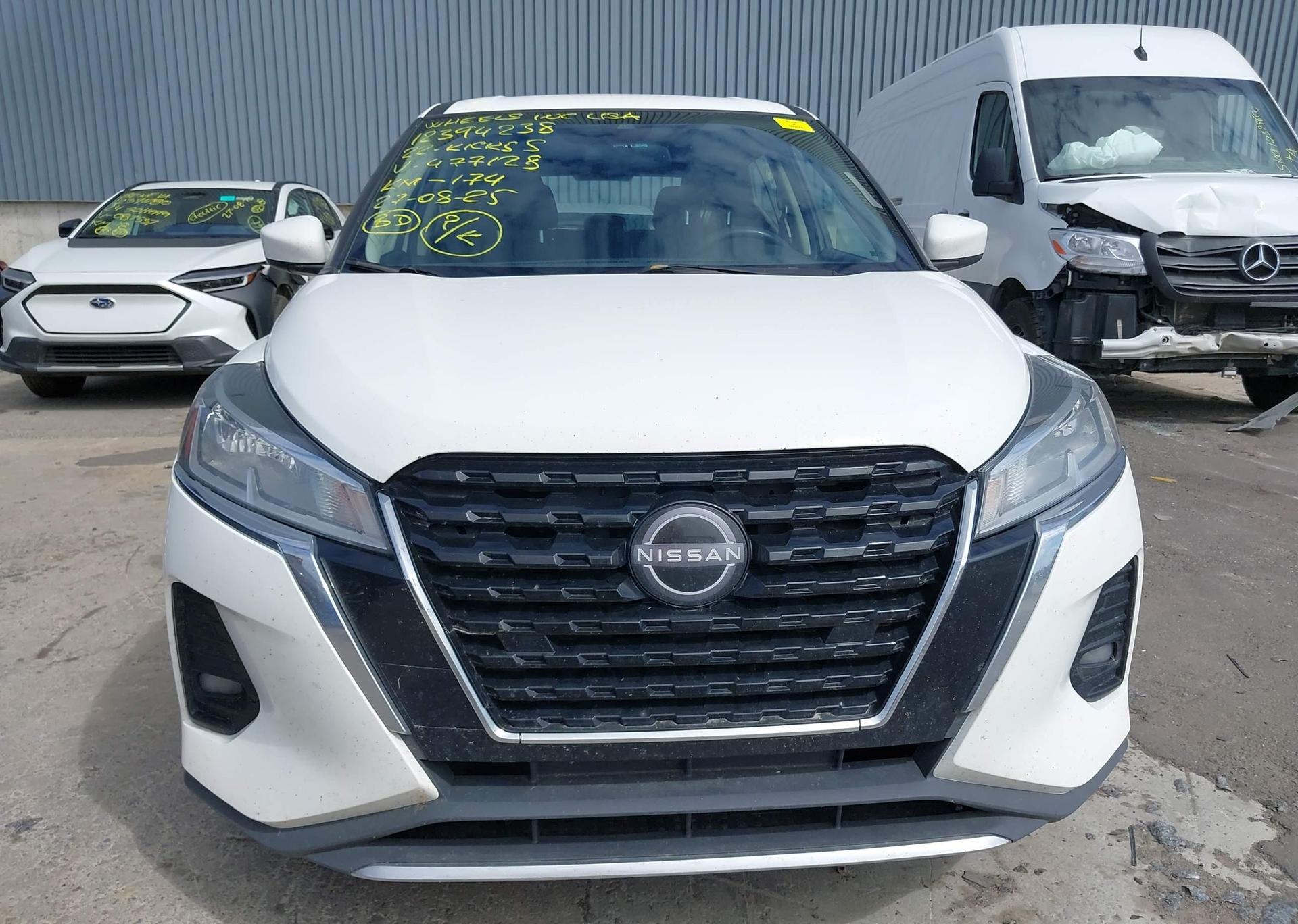 2022 NISSAN KICKS S