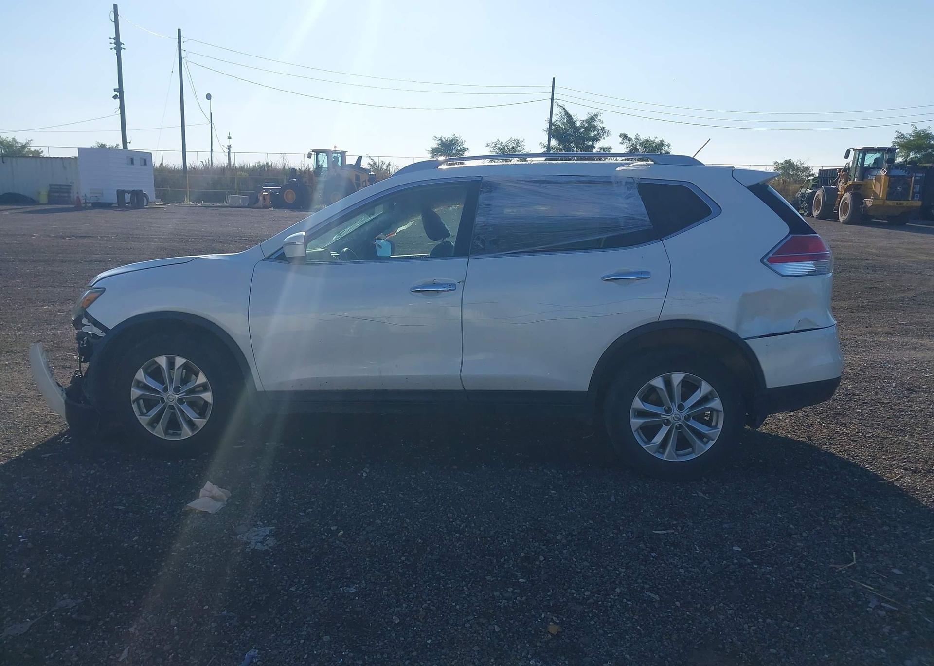 2015 NISSAN ROGUE S