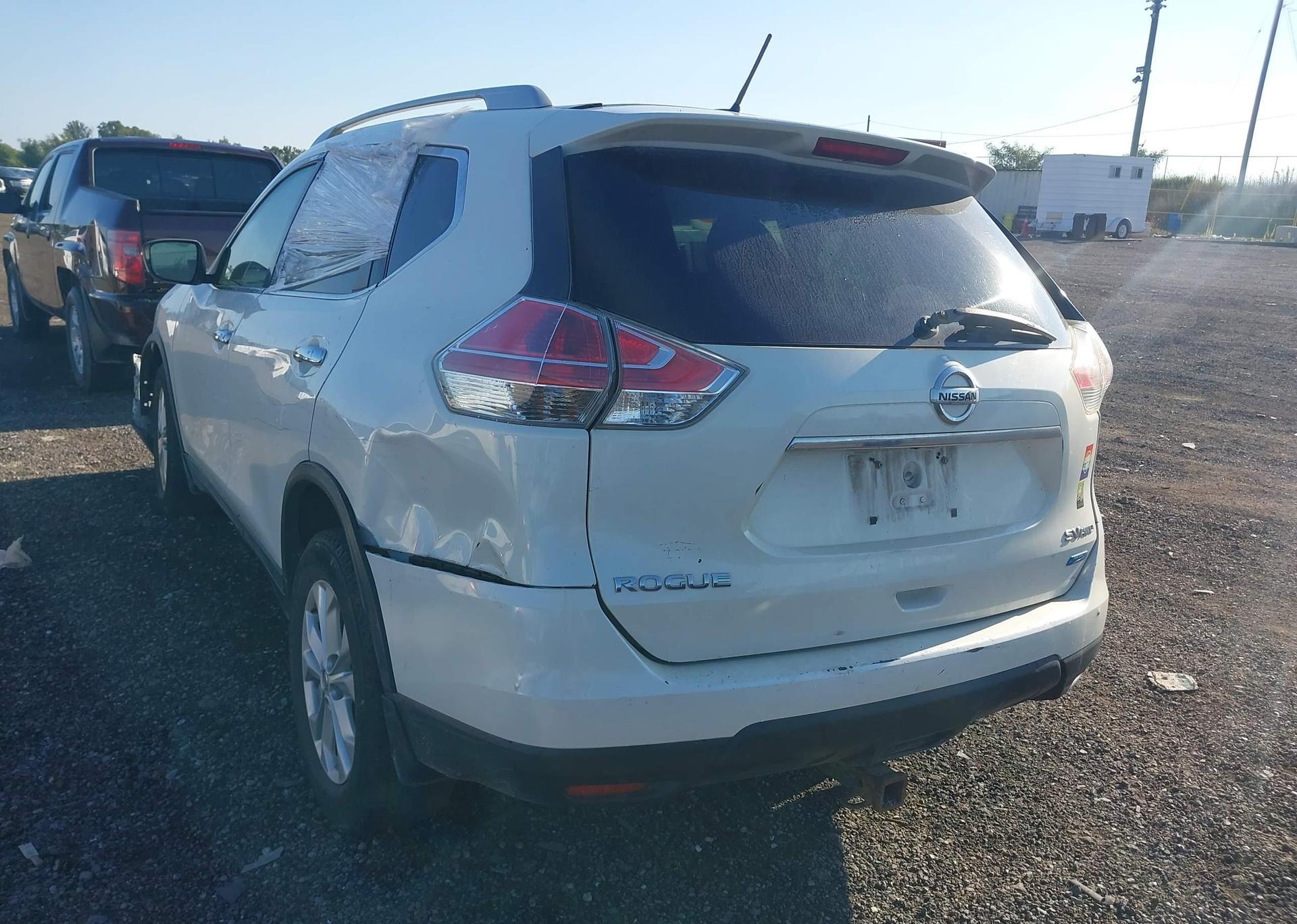 2015 NISSAN ROGUE S