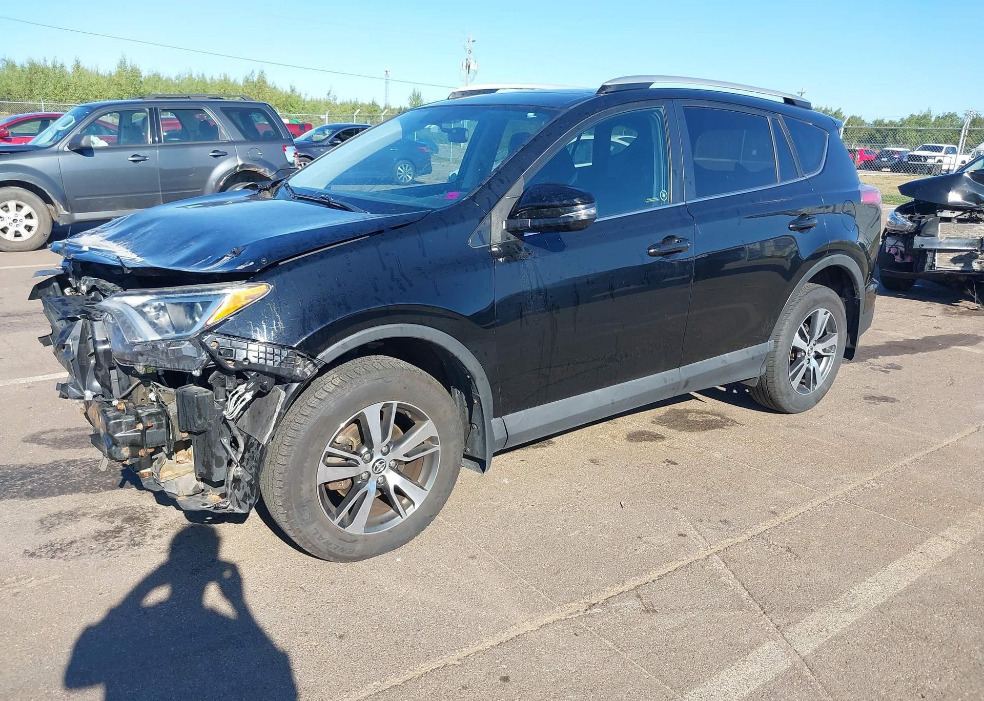 2016 TOYOTA RAV4 XLE