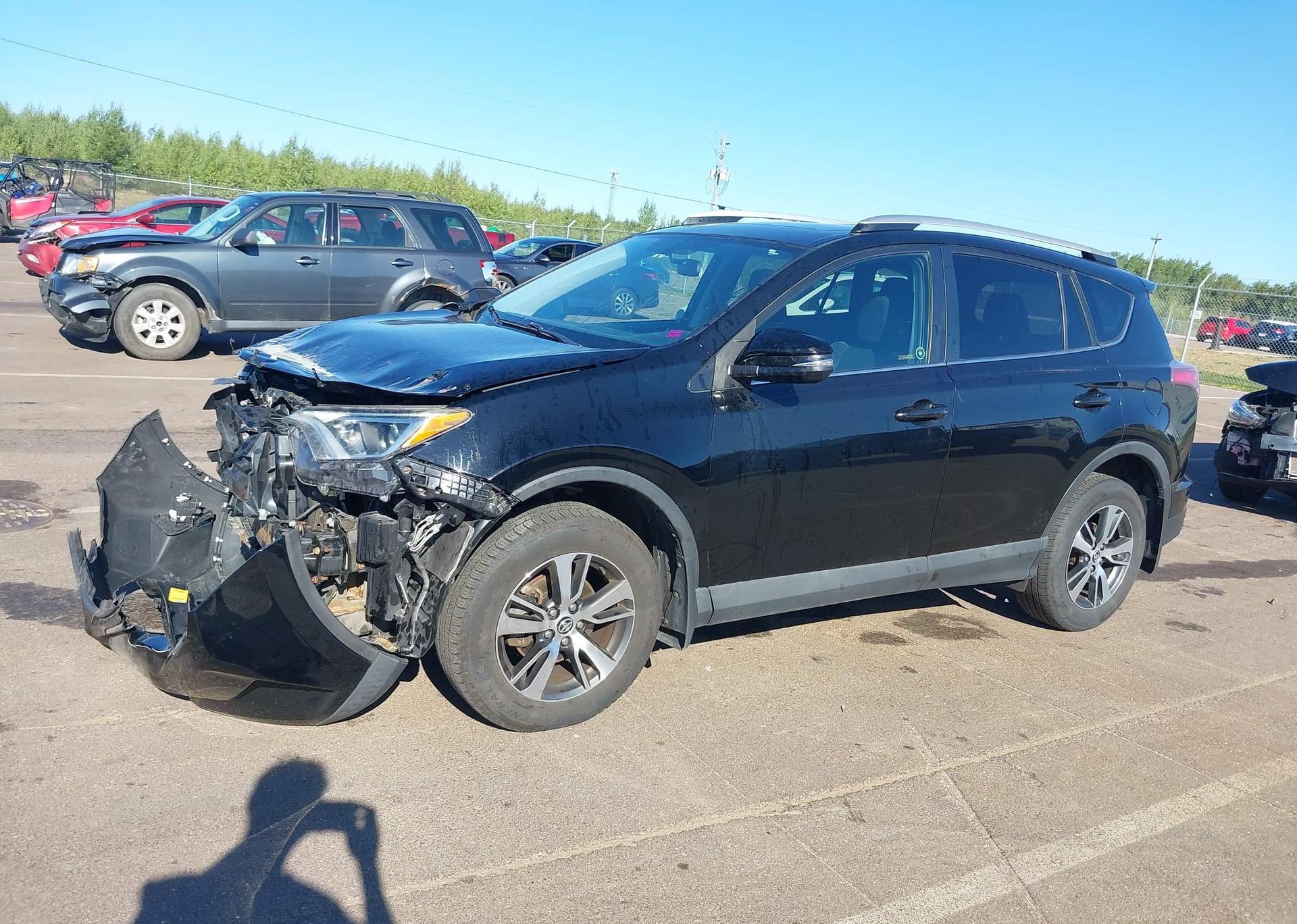 2016 TOYOTA RAV4 XLE