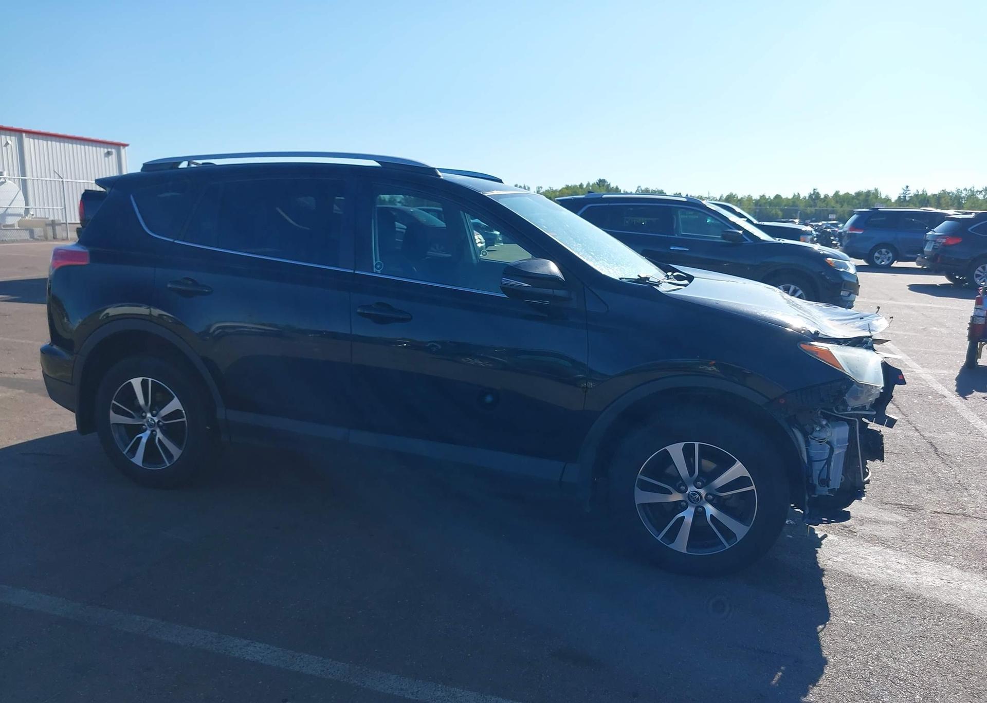 2016 TOYOTA RAV4 XLE