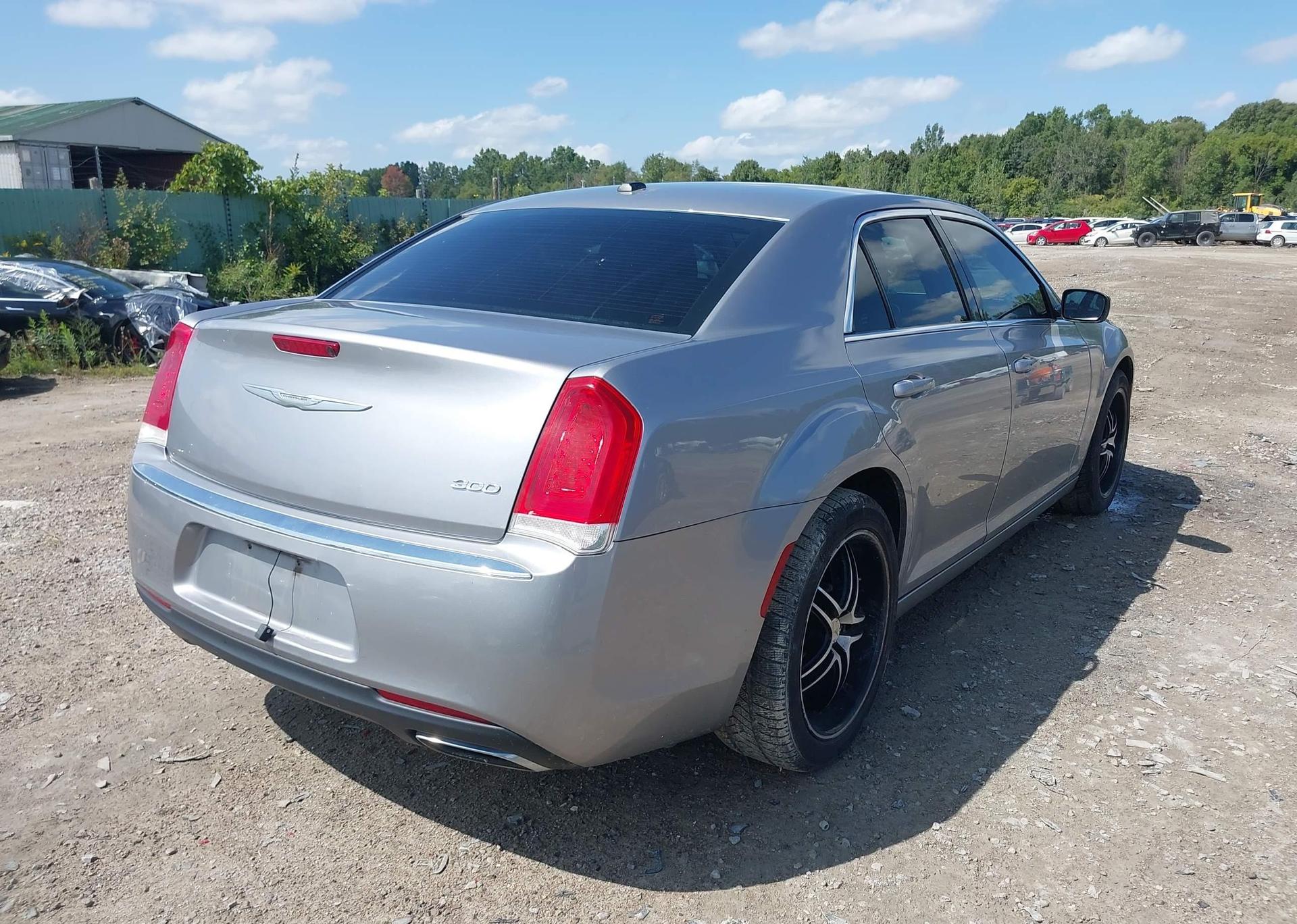 2015 CHRYSLER 300C