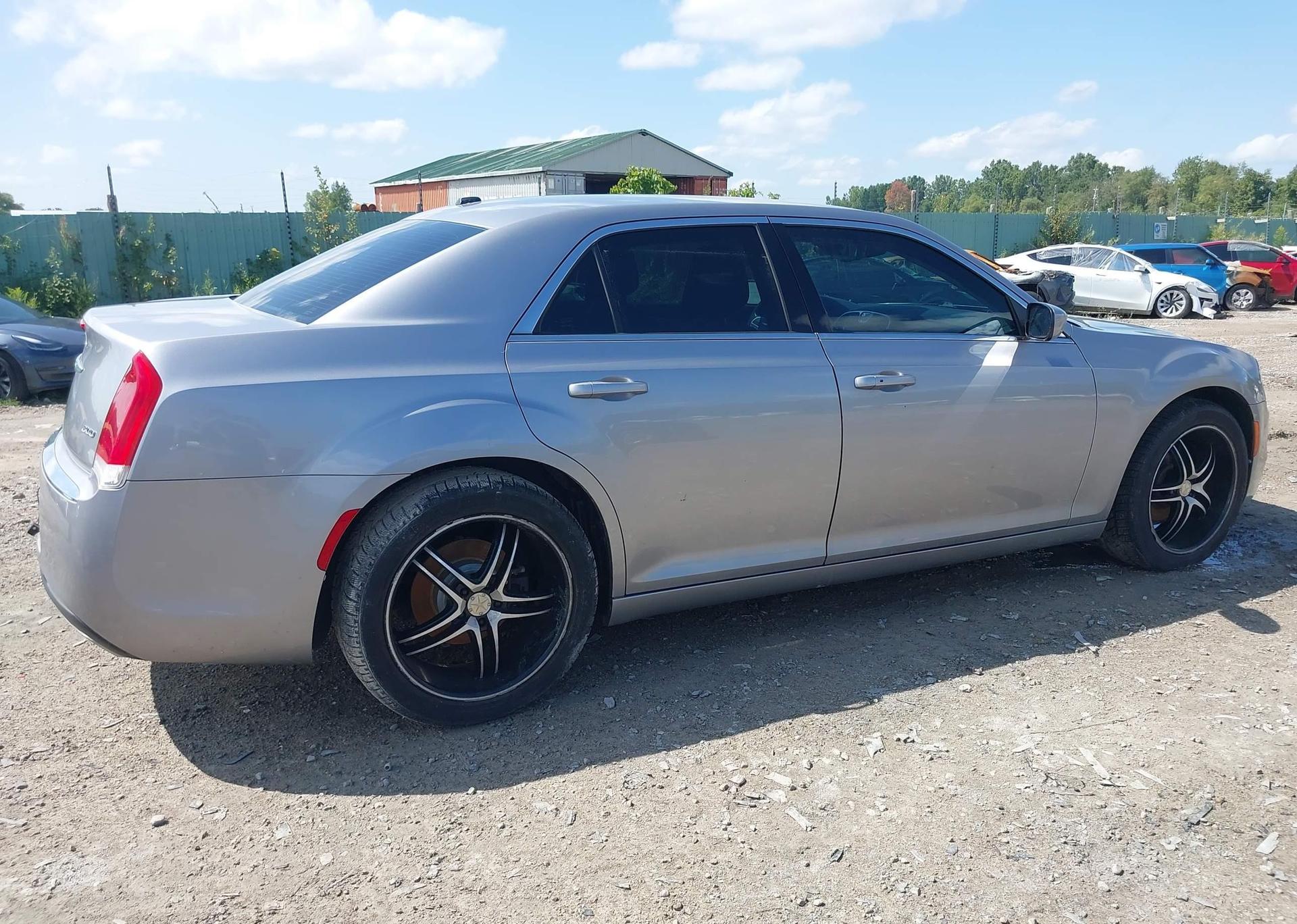 2015 CHRYSLER 300C