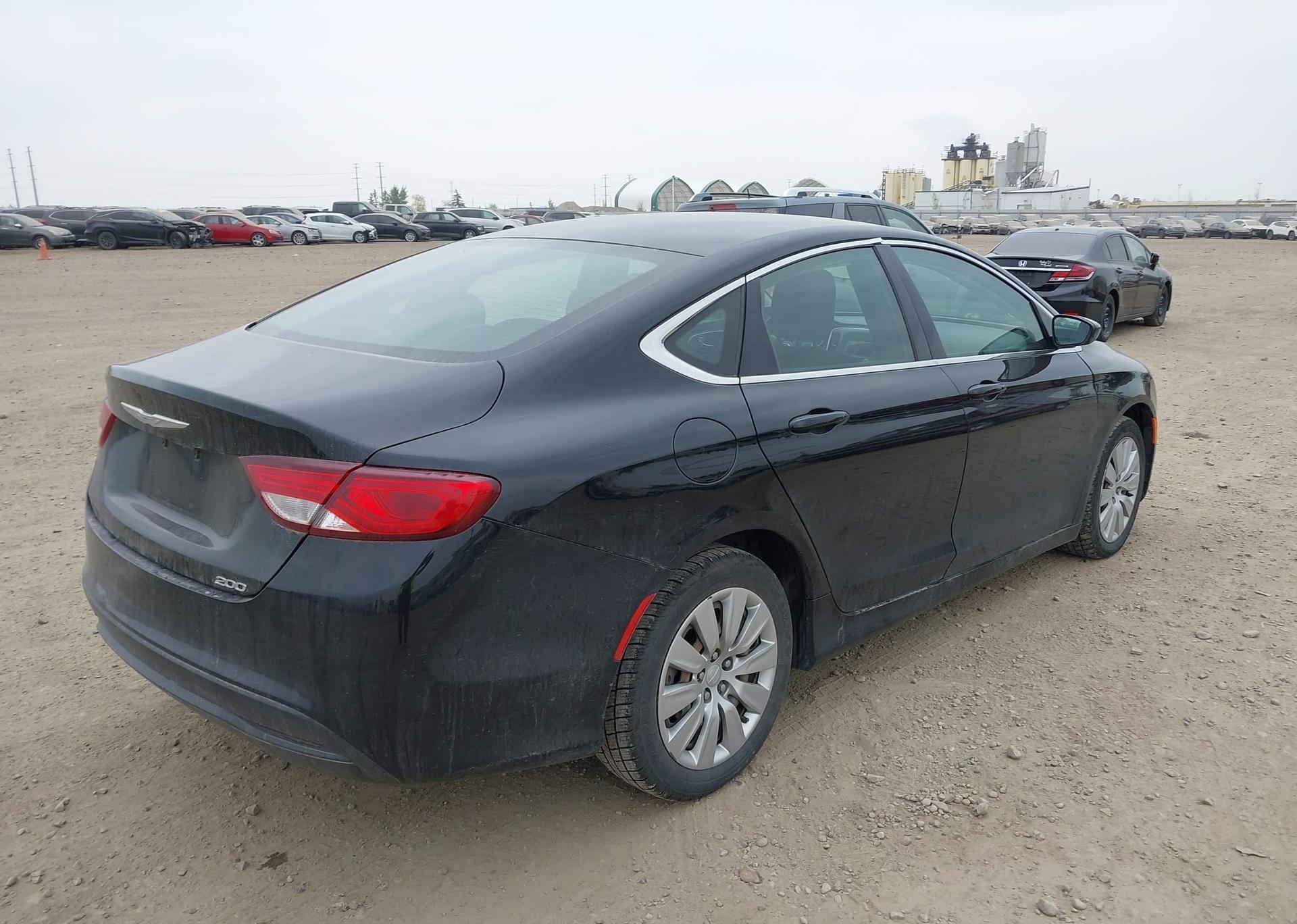 2015 CHRYSLER 200 LX
