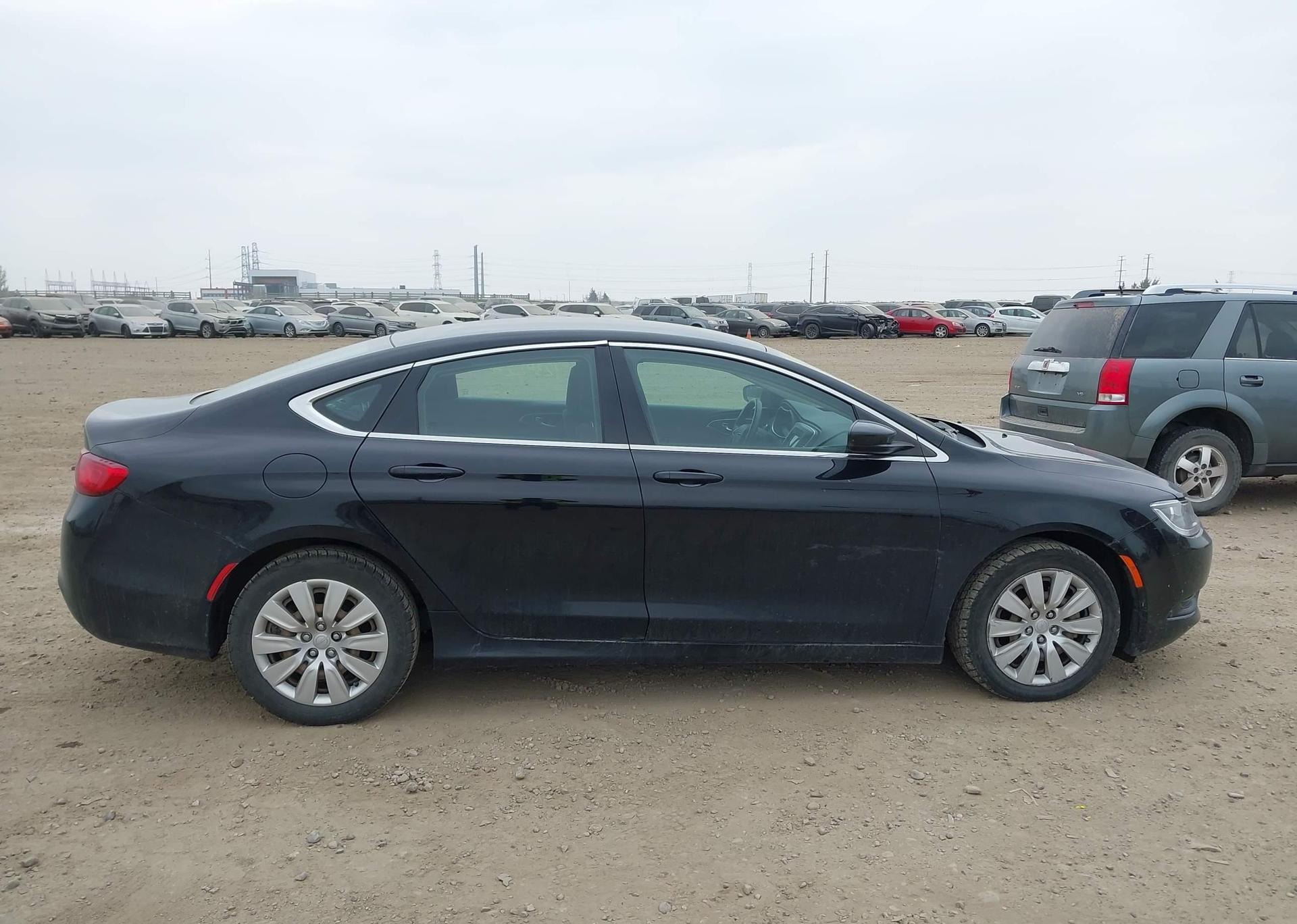 2015 CHRYSLER 200 LX